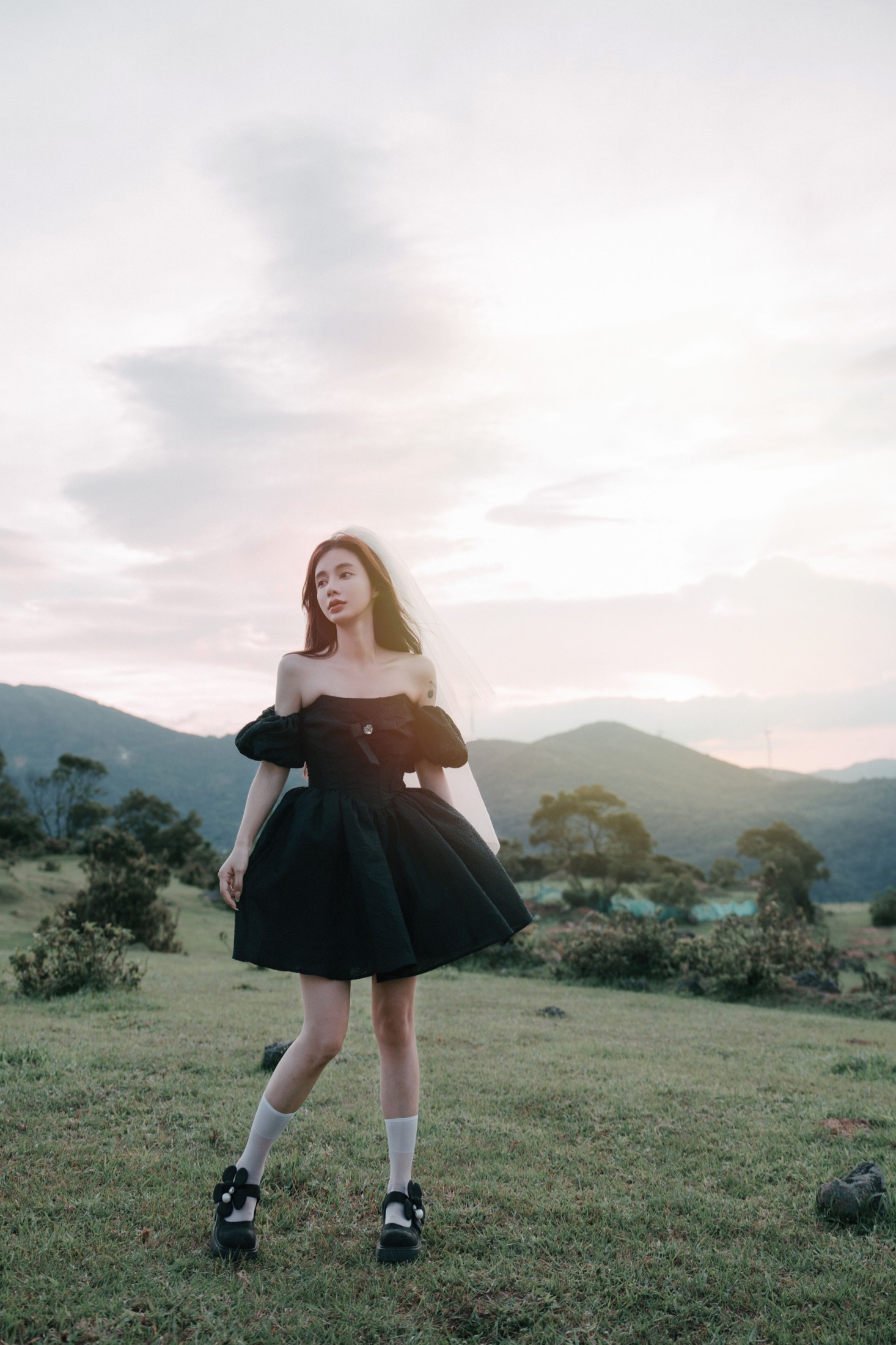 姝雯同学 – 《渐暗时刻，黑裙白纱情绪片》[39P] 插图4