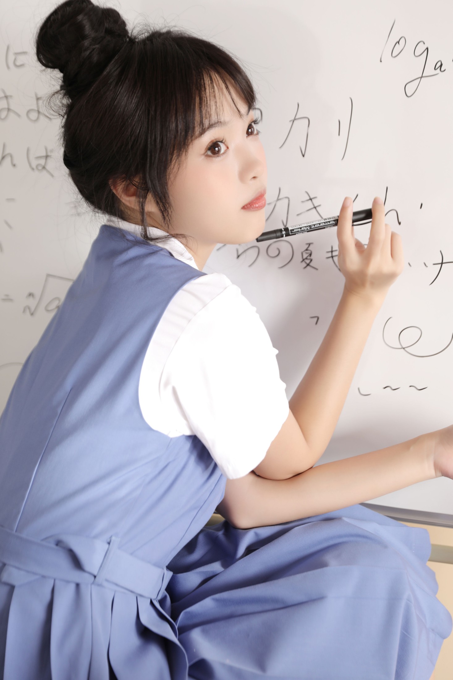 小薇人儿 – 《青春笑忘书》[38P] 插图4