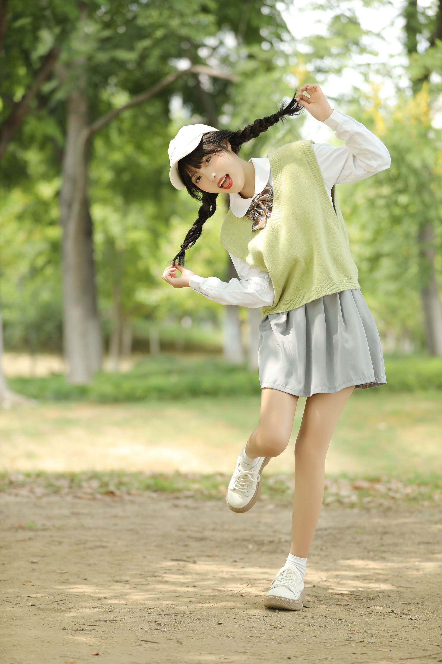 小薇人儿 – 《萤火之森》[34P] 插图3