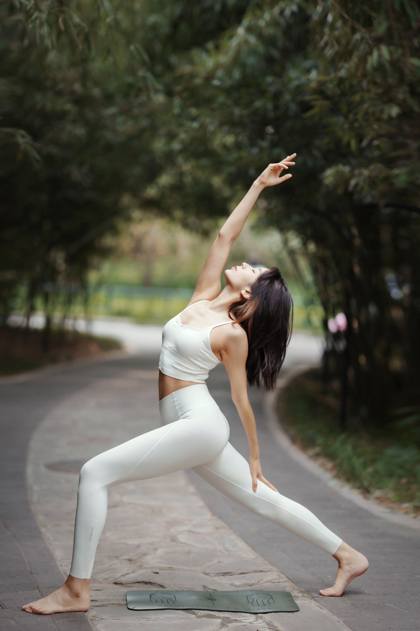 梦梦 – 《瑜伽与禅》[27P] 插图3