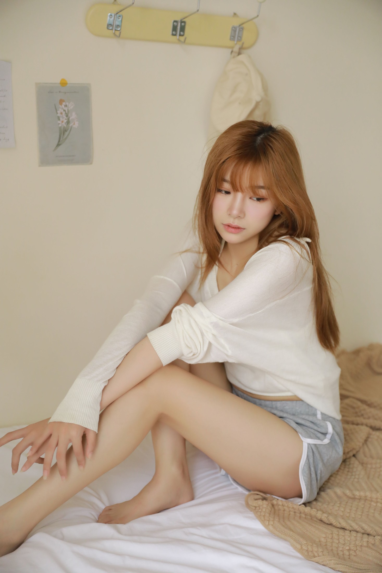 桃芊鱼 – 《居家写真》[35P] 插图3