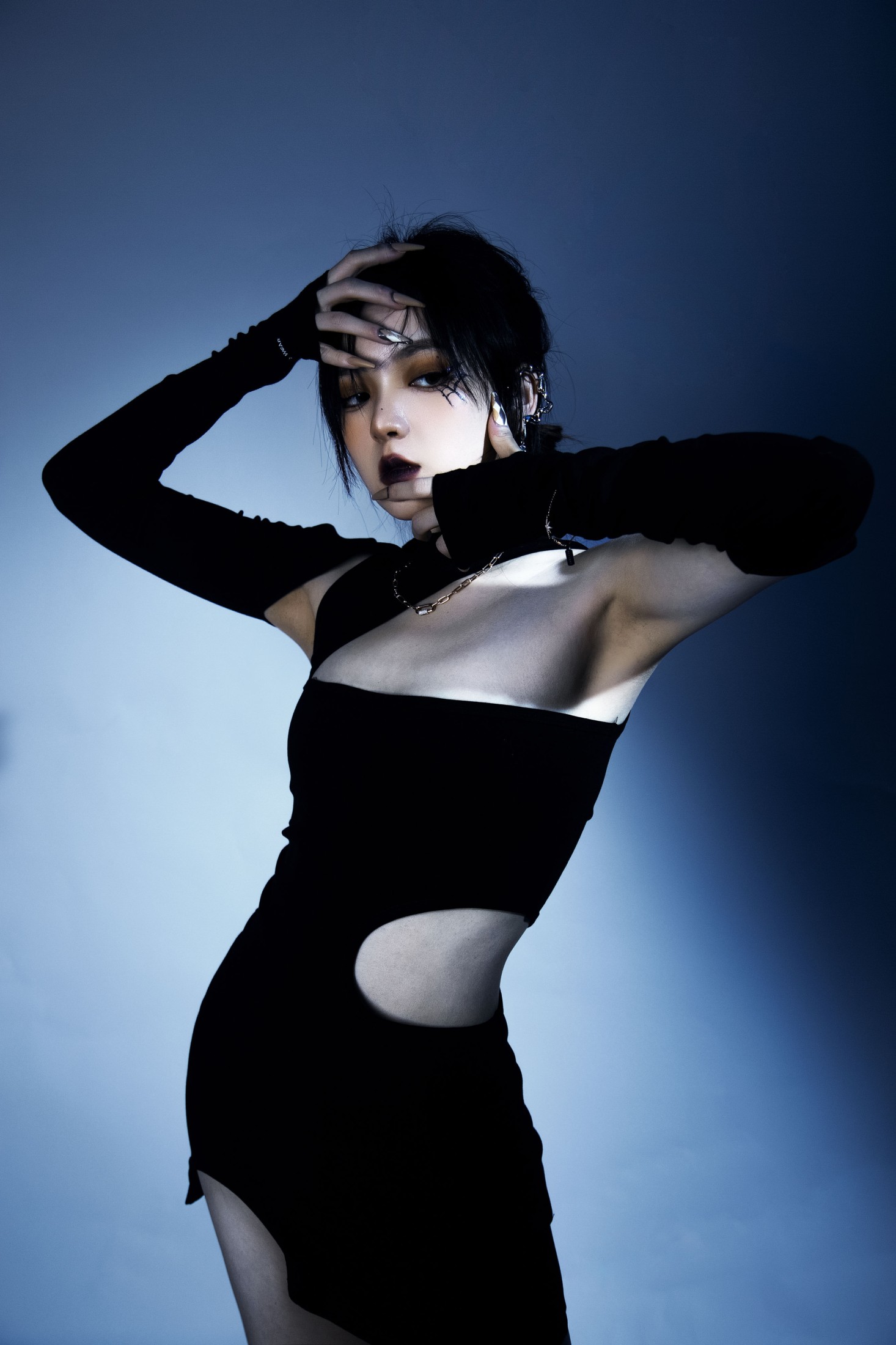 可乙瘦 – 《暗夜荆棘》[24P] 插图4