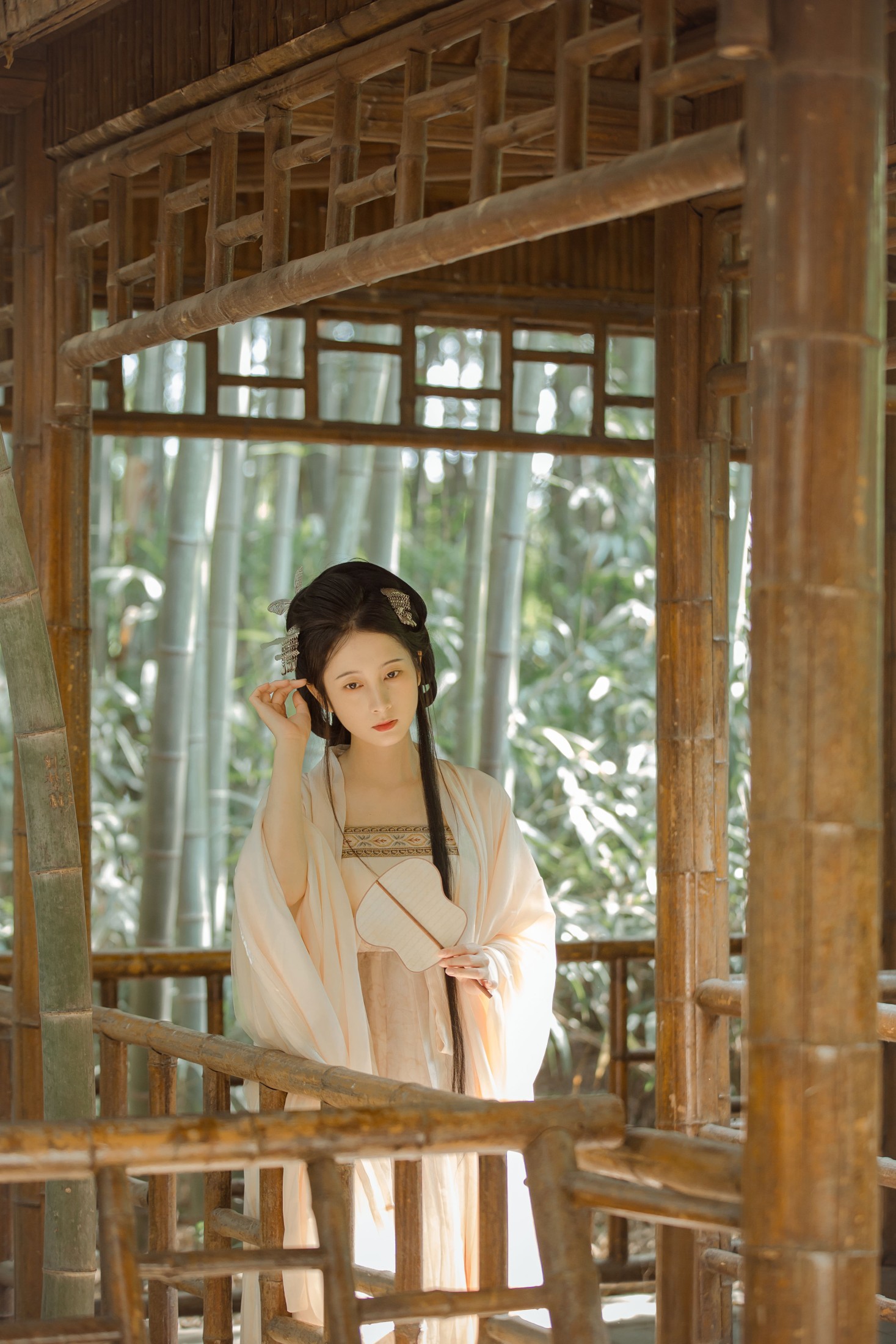 五月的三花猫 – 《荣耀时，她是象征》[22P] 插图4