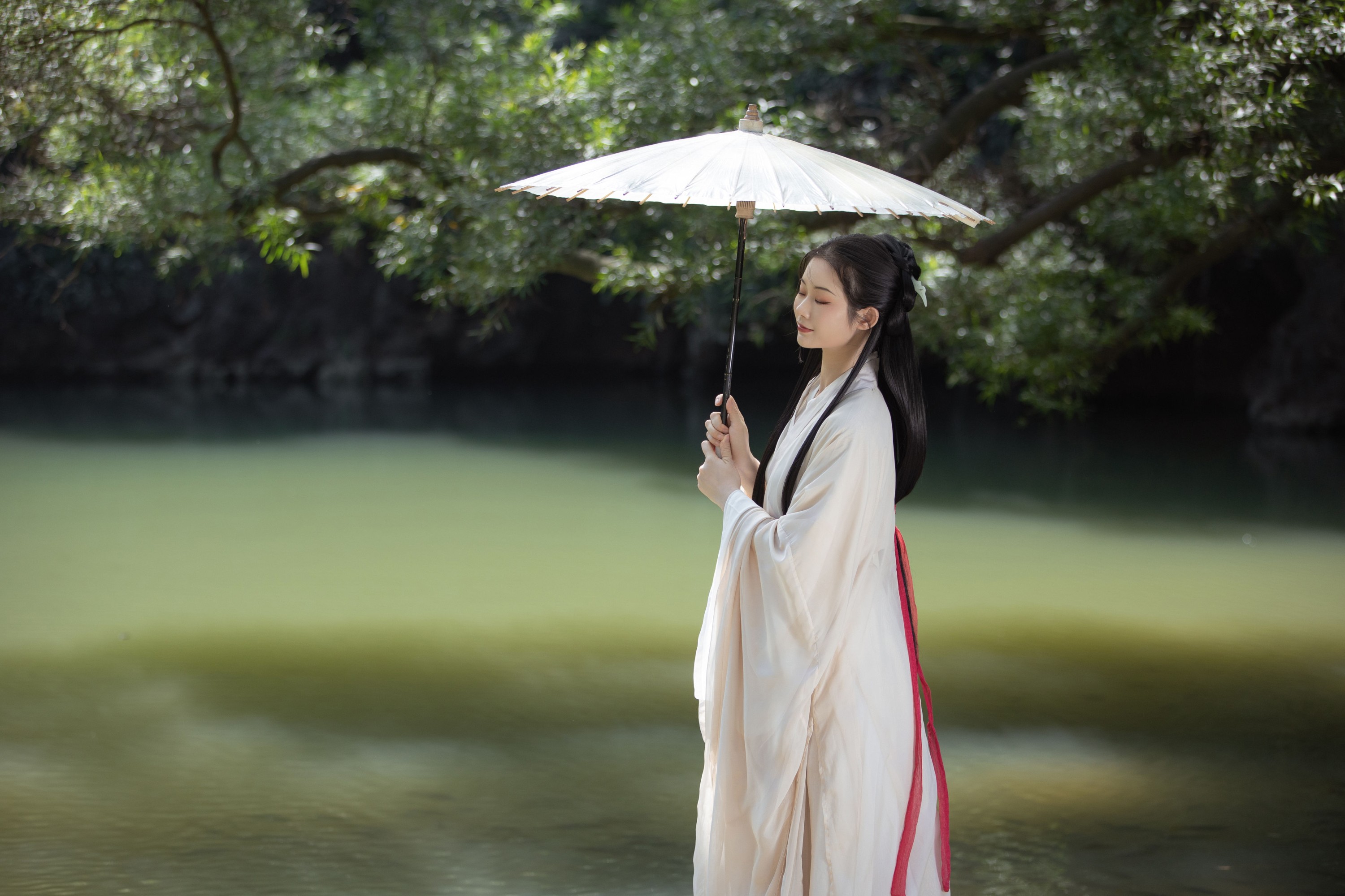 培培爱吃麦当劳 – 《春色》[34P] 插图3