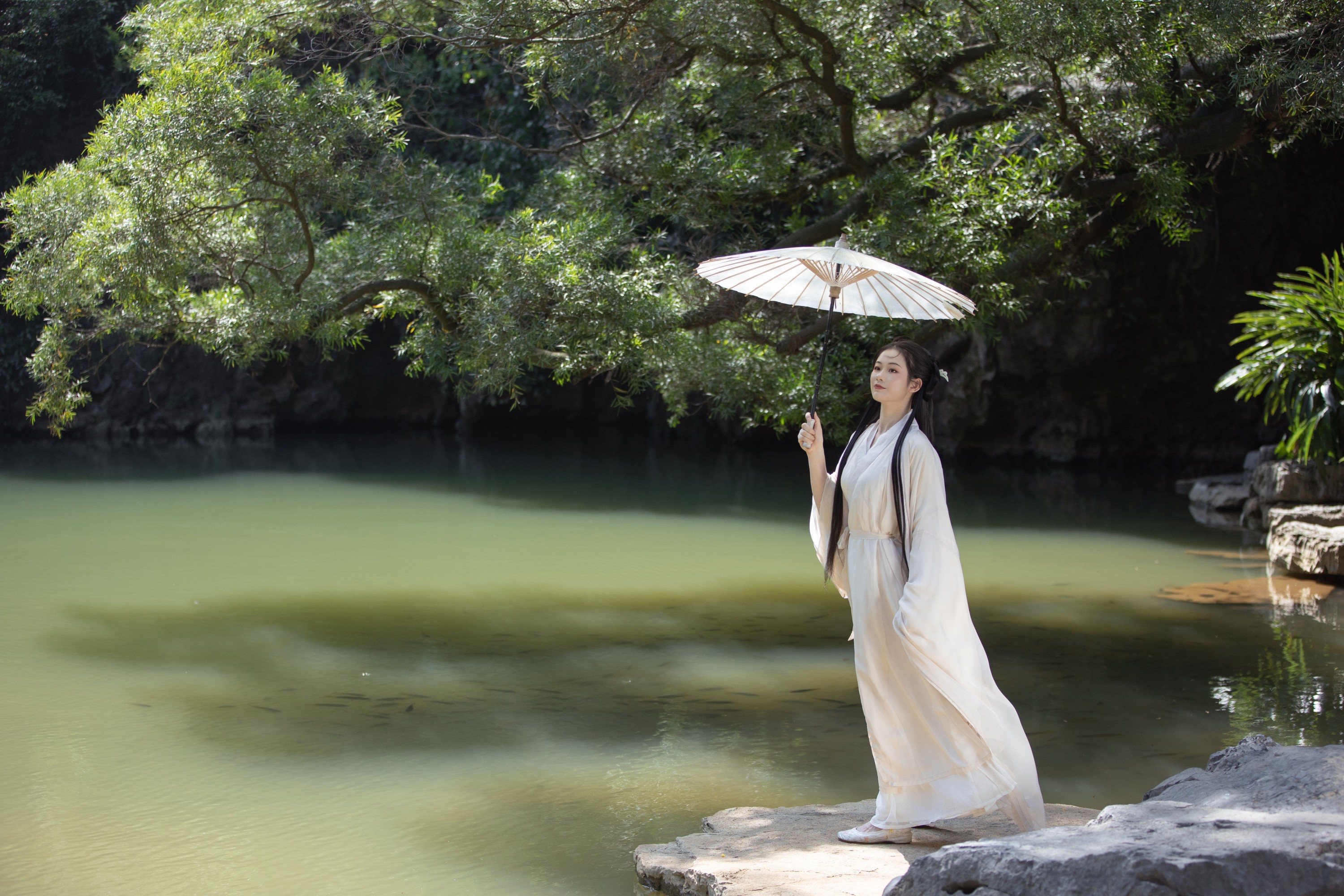 培培爱吃麦当劳 – 《春色》[34P] 插图5