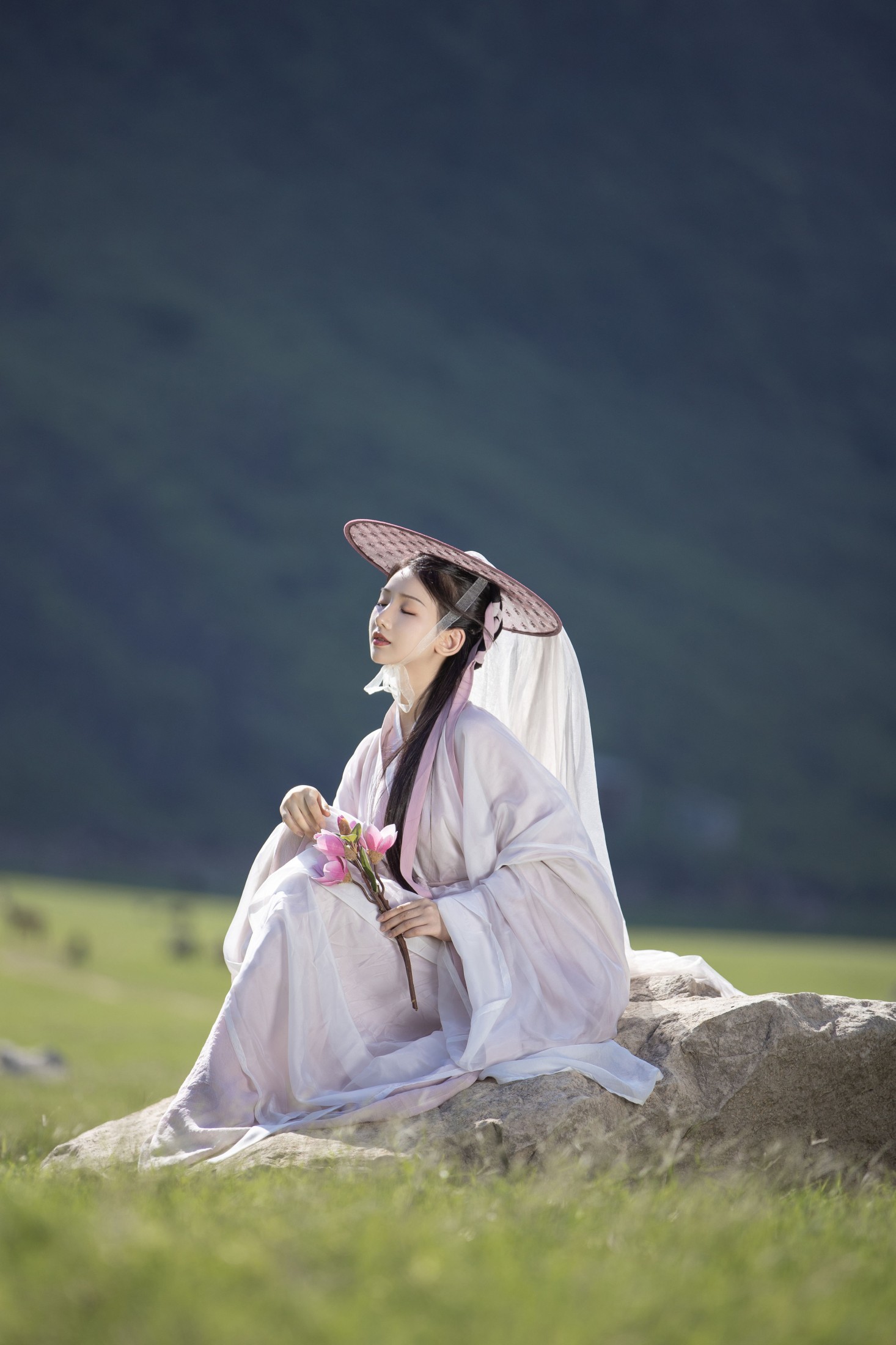 五月的兔子 – 《牧羊歌》[28P] 插图3