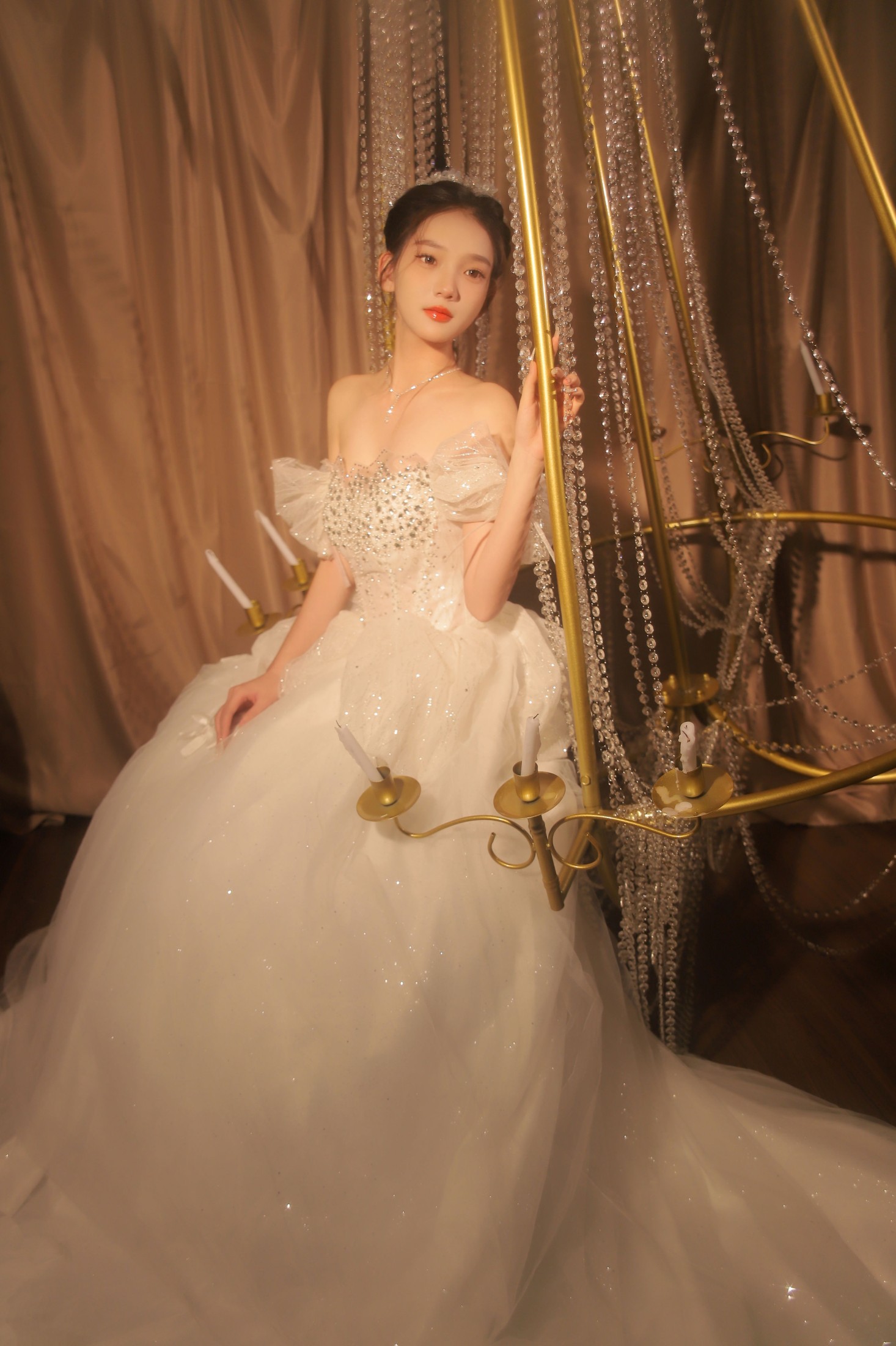 ccc. – 《Young and beautiful》[22P] 插图5