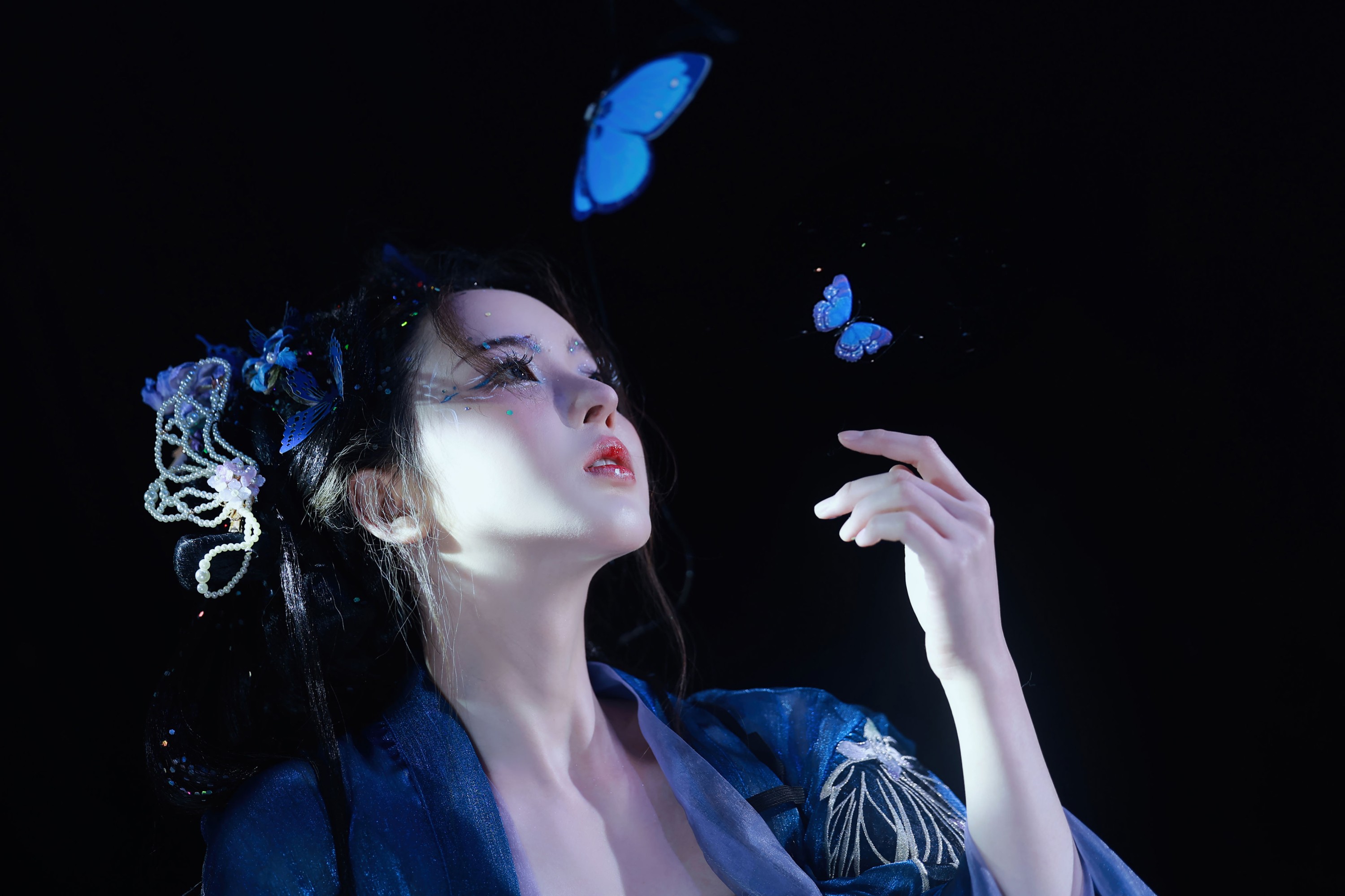 天晴后的樱花花 – 《万蝶振翅》[24P] 插图4