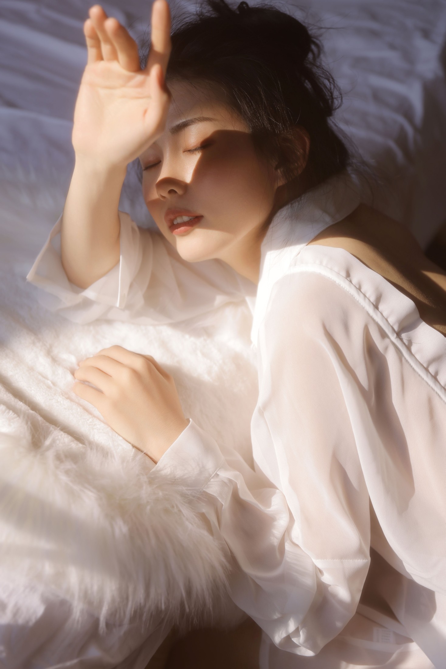 阿秦哒哒 – 《白光》[22P] 插图3