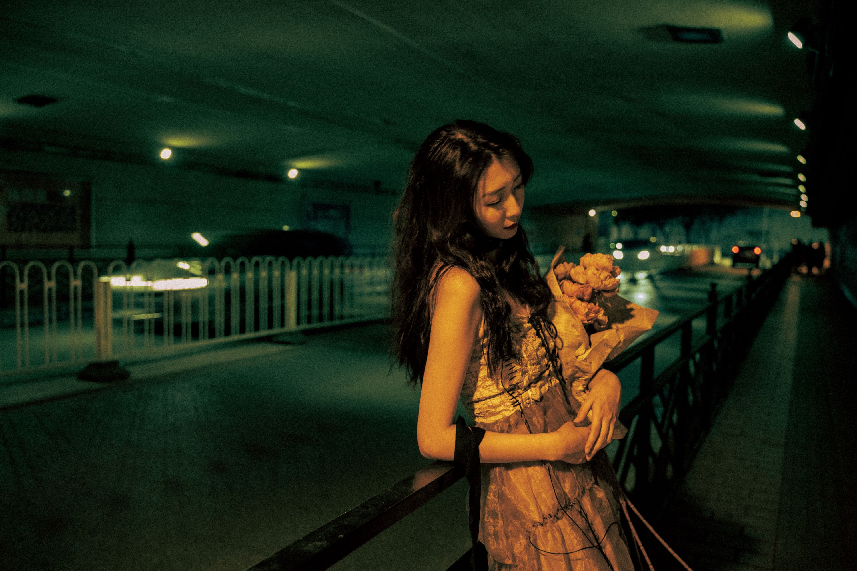 娅呀子 – 《港风复古少女写真》[26P] 插图5