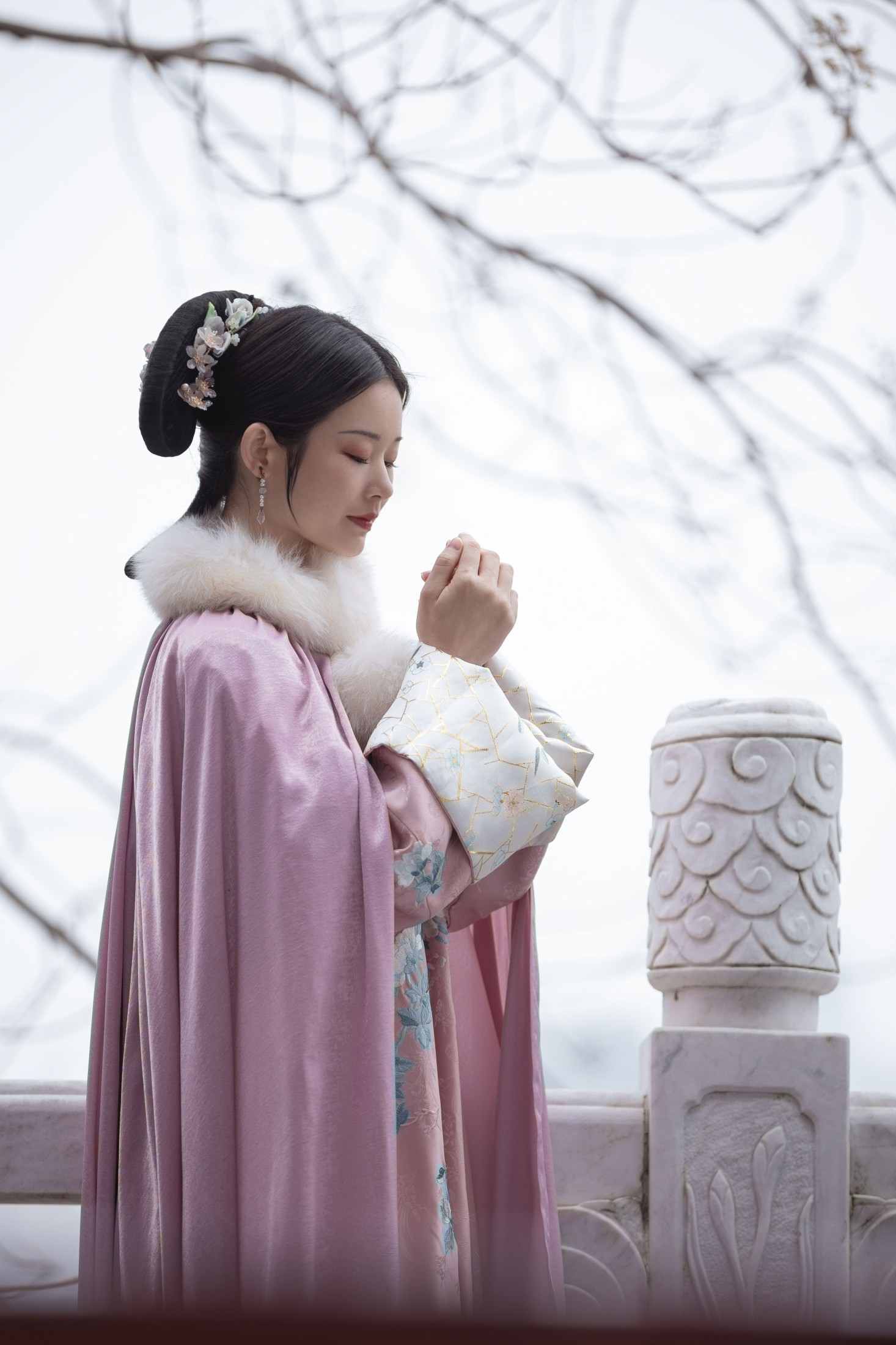 培培爱吃麦当劳 – 《山河已秋》[35P] 插图3