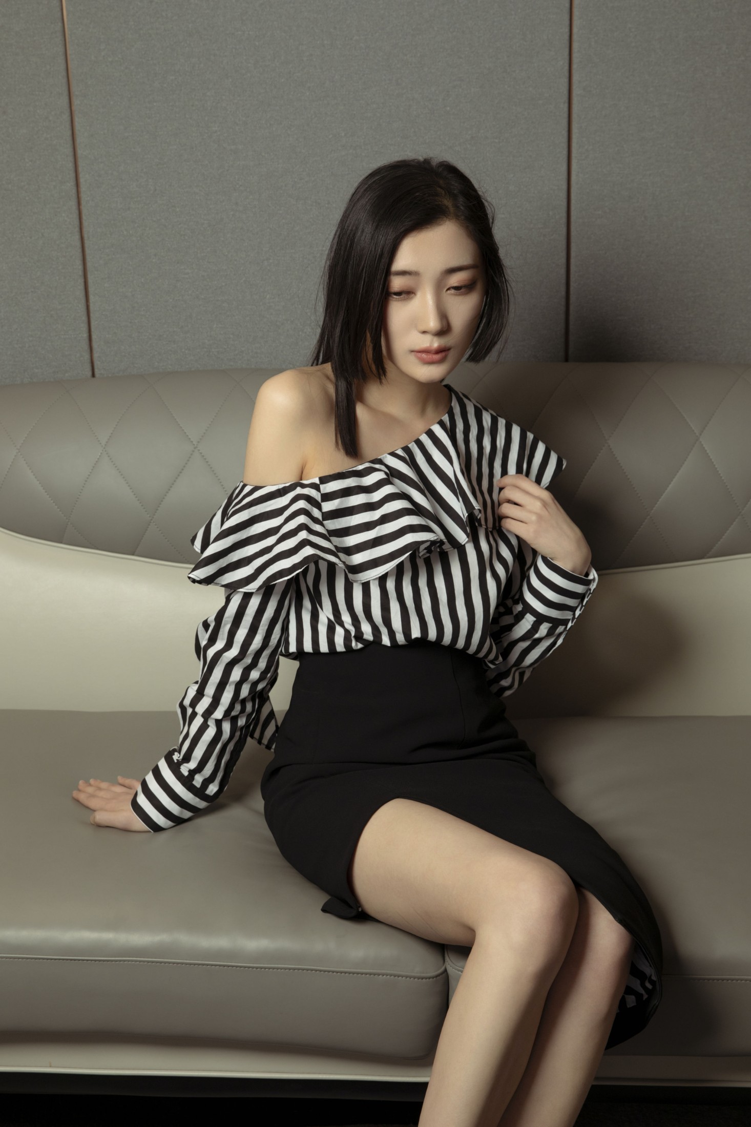 YFALA – 《STRIPES》[32P] 插图4