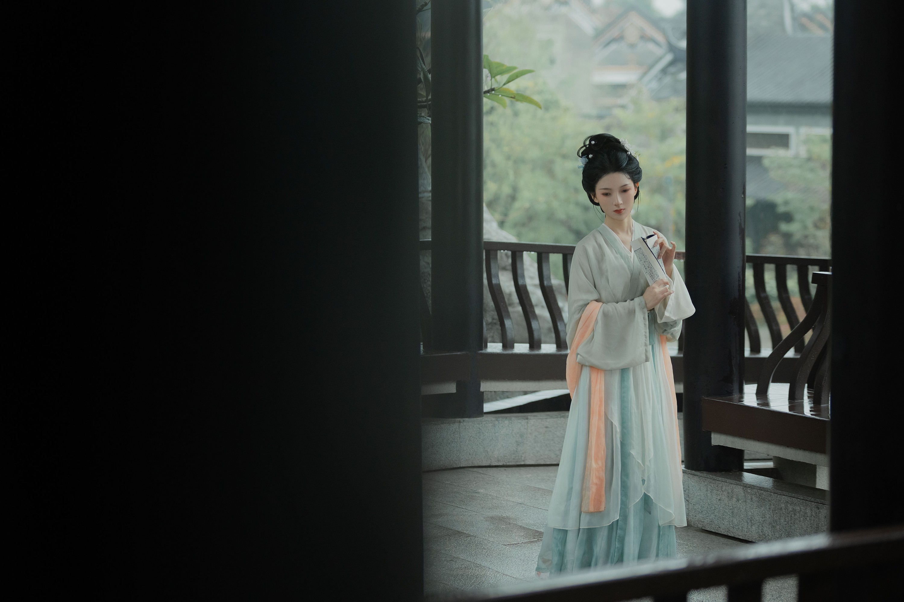 芙蕖尚盈 – 《雨打芭蕉》[26P] 插图4