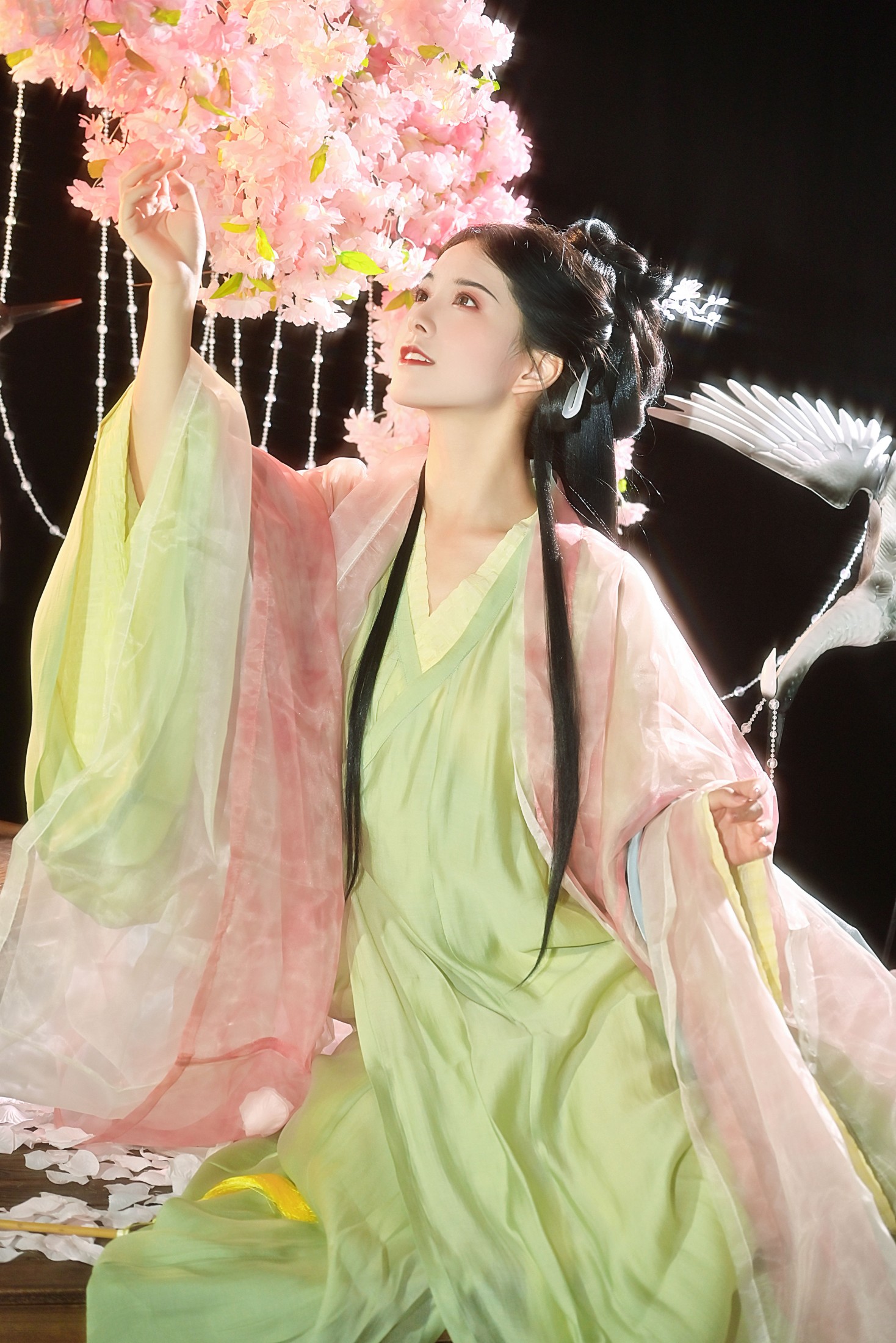 伊伊不想长胖胖 – 《桃花树下》[23P] 插图5