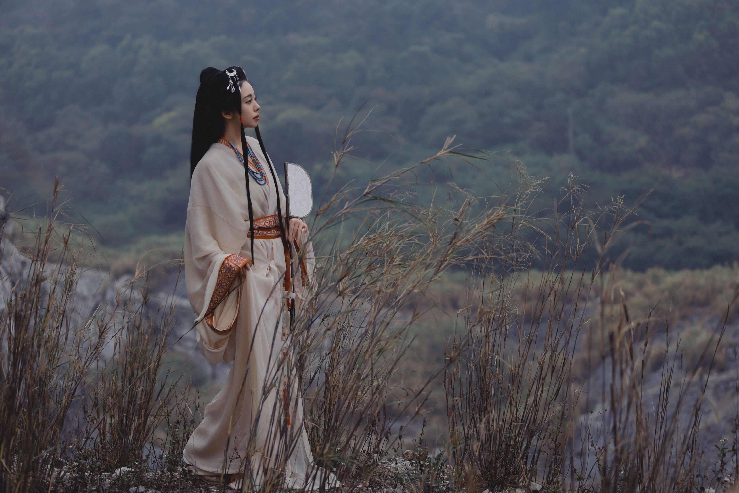 摇一瑶 – 《孤山行》[29P] 插图3