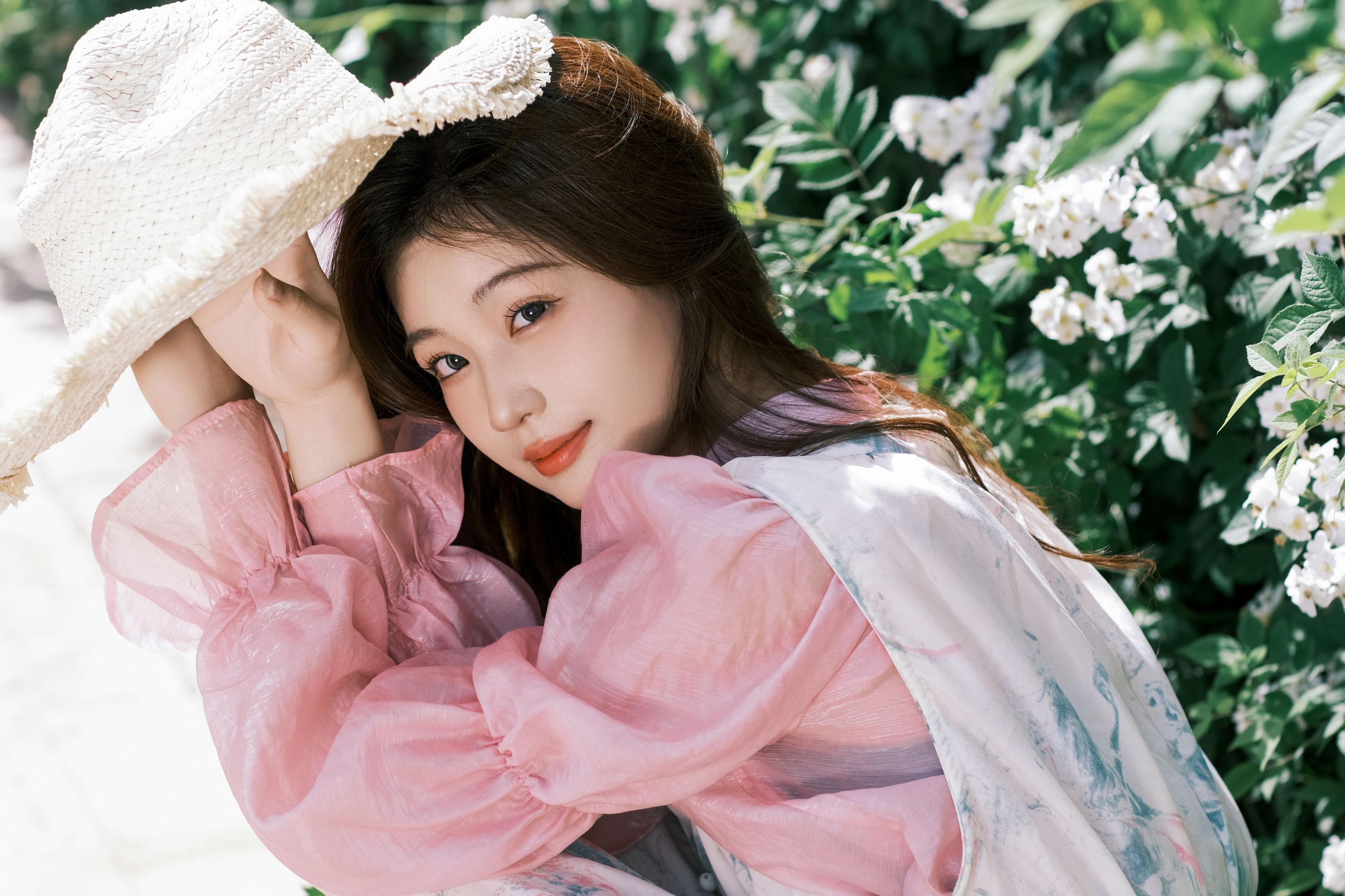 高冷小别兔 – 《四月蔷薇》[38P] 插图4