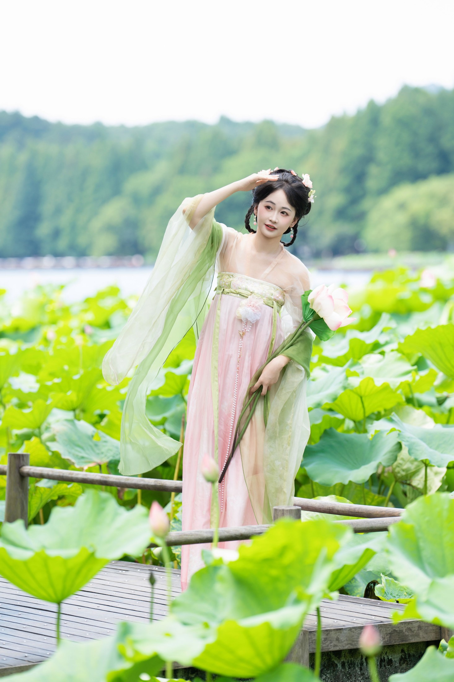 湫一只岁岁 – 《荷花少女》[25P] 插图3