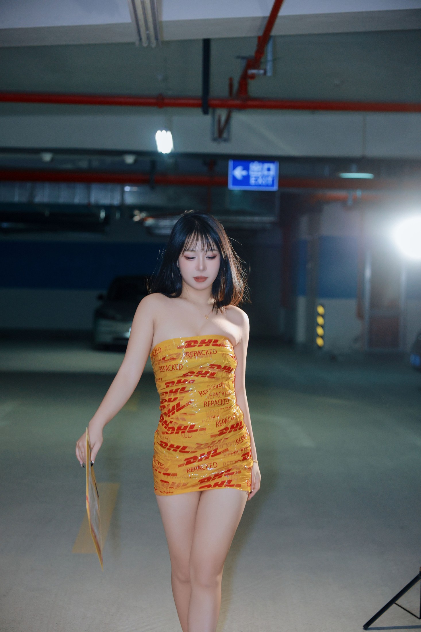 王哪跑¹¹⁰⁶ – 《胶带风写真》[27P] 插图4