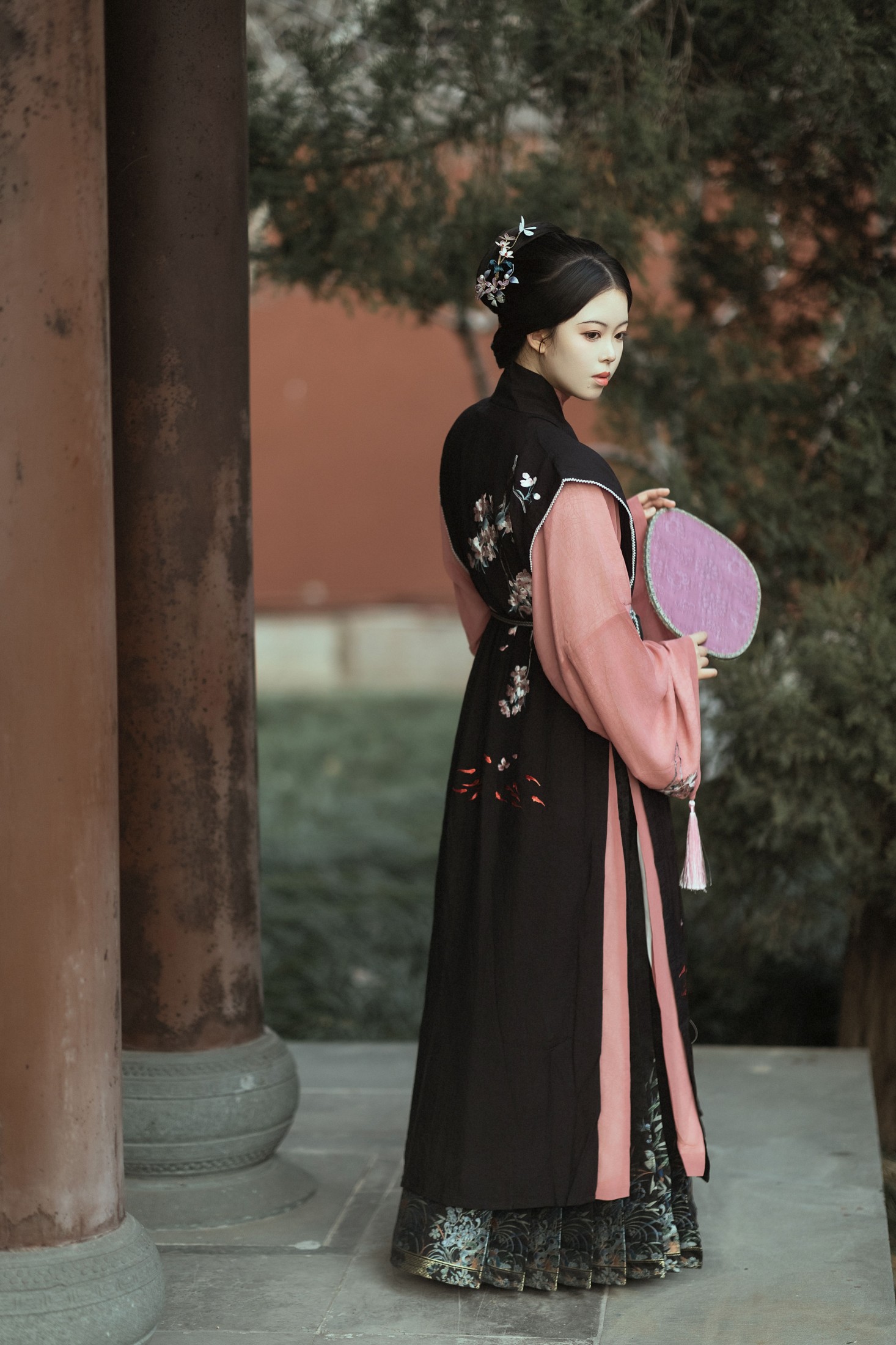 潘小落 – 《冬日古寺》[27P] 插图3