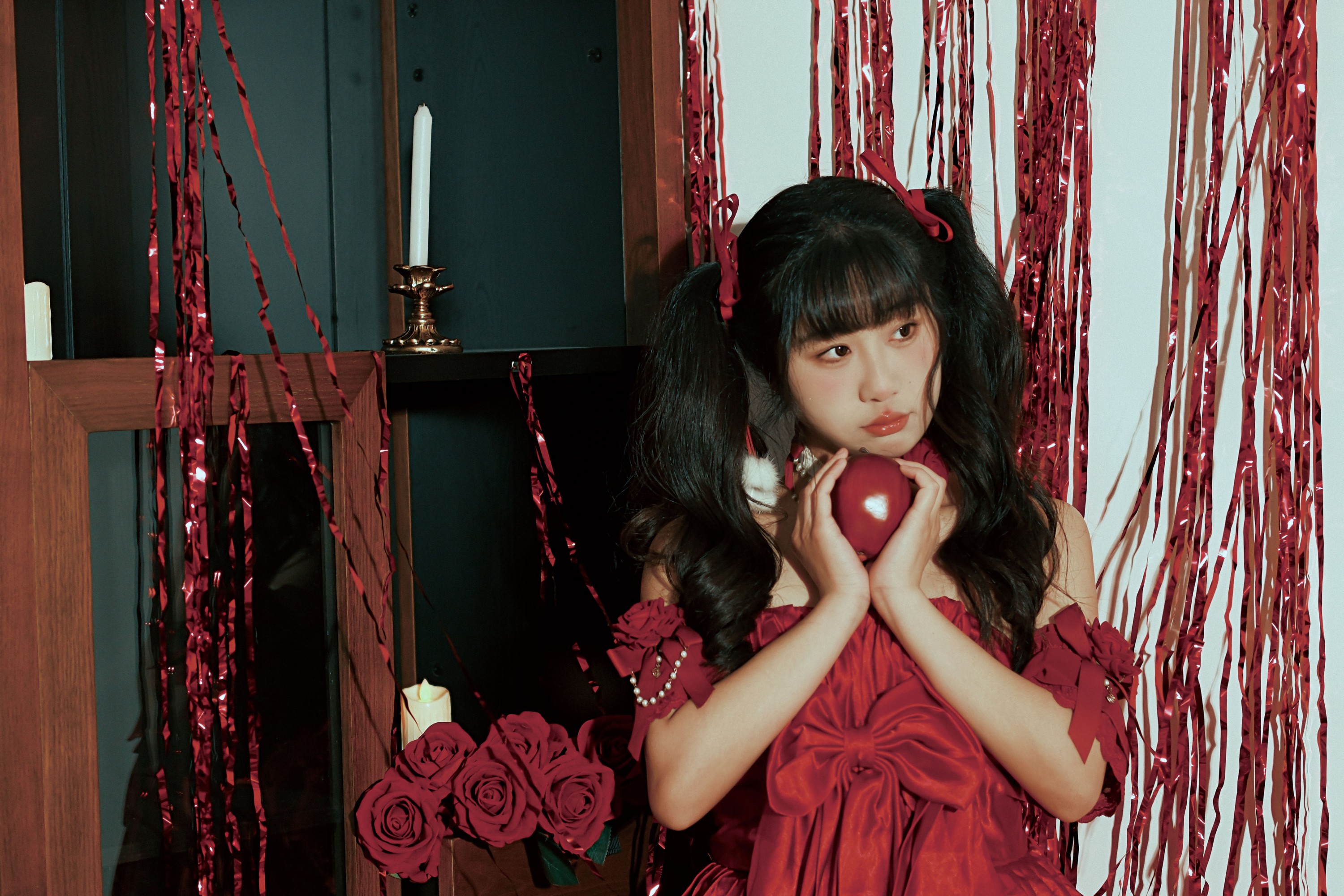 梅子梅子 – 《红裙女孩》[13P]-66COS