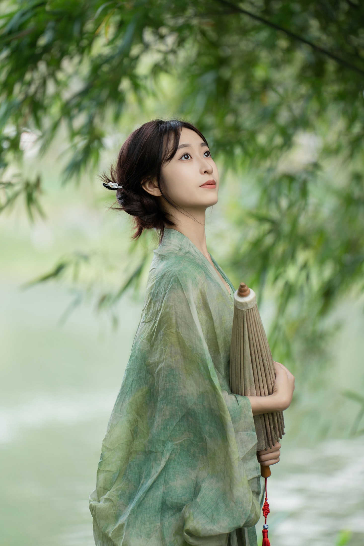 小何 – 《清冷绿色系新中式》[20P]-66COS