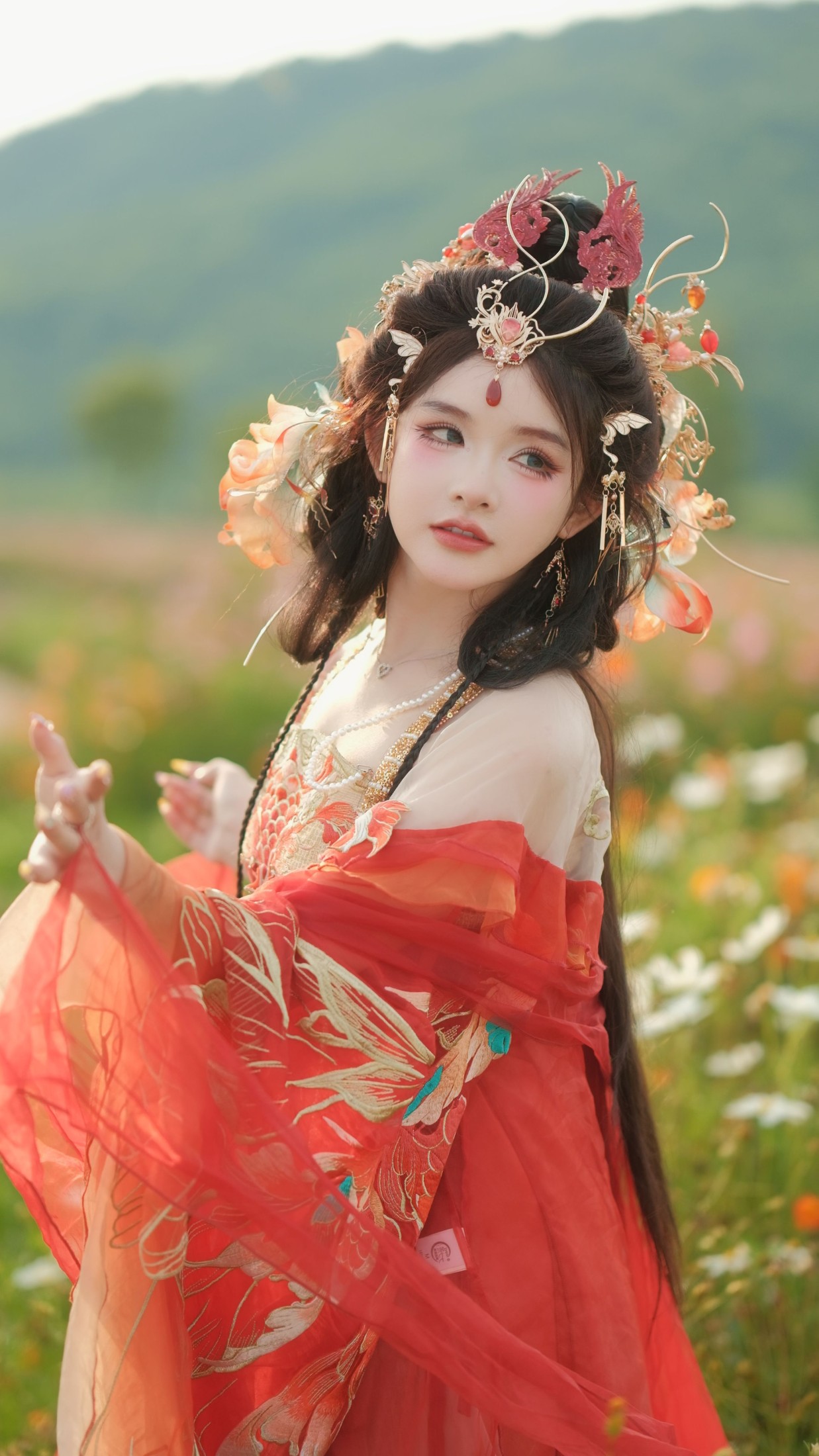 小上官 – 《花好看还是我好看》[15P]-66COS