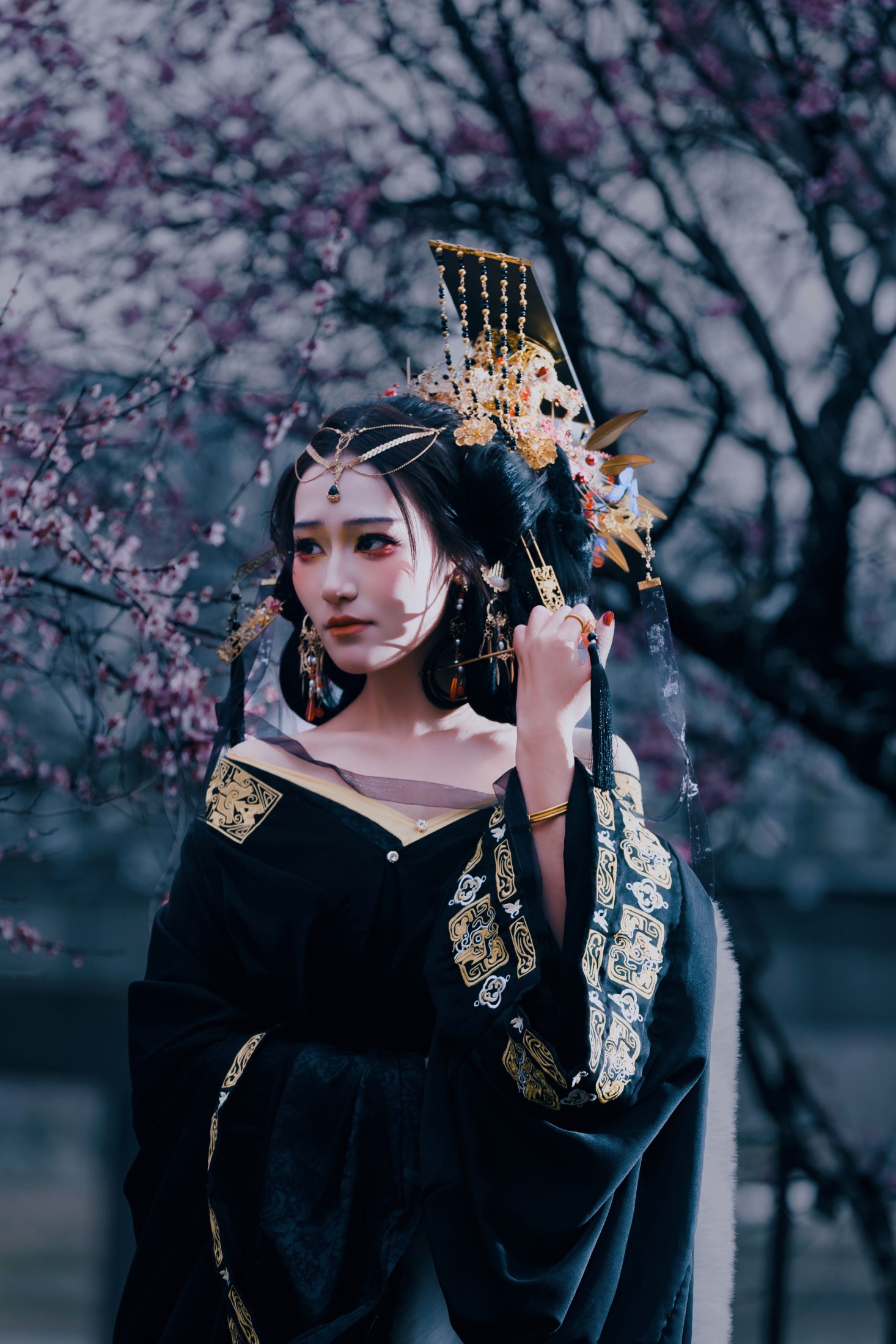 小洪 – 《玄樱赋・暗黑女帝》[45P]-66COS