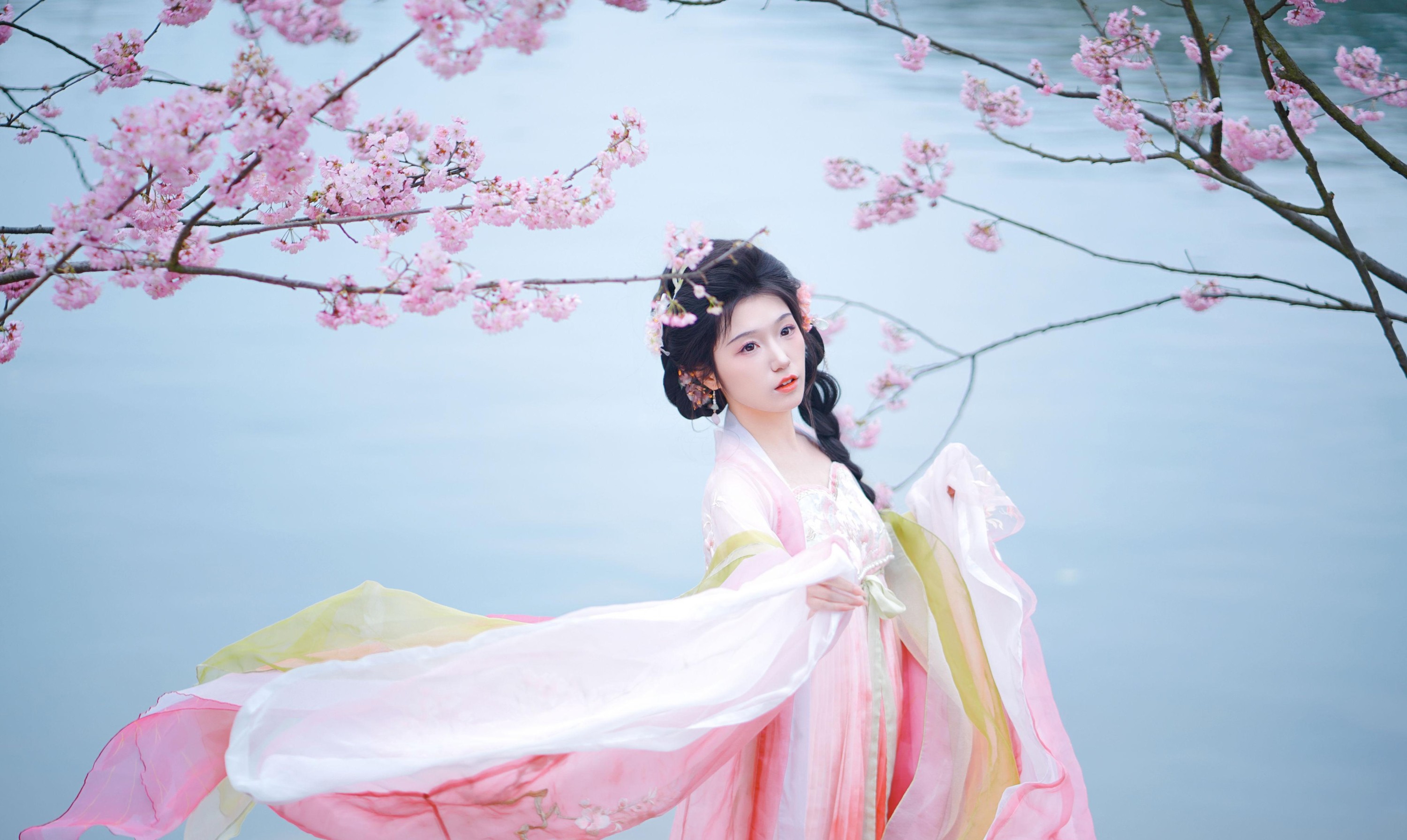 梓榆喝点甜的呀 – 《粉黛》[13P] 插图2