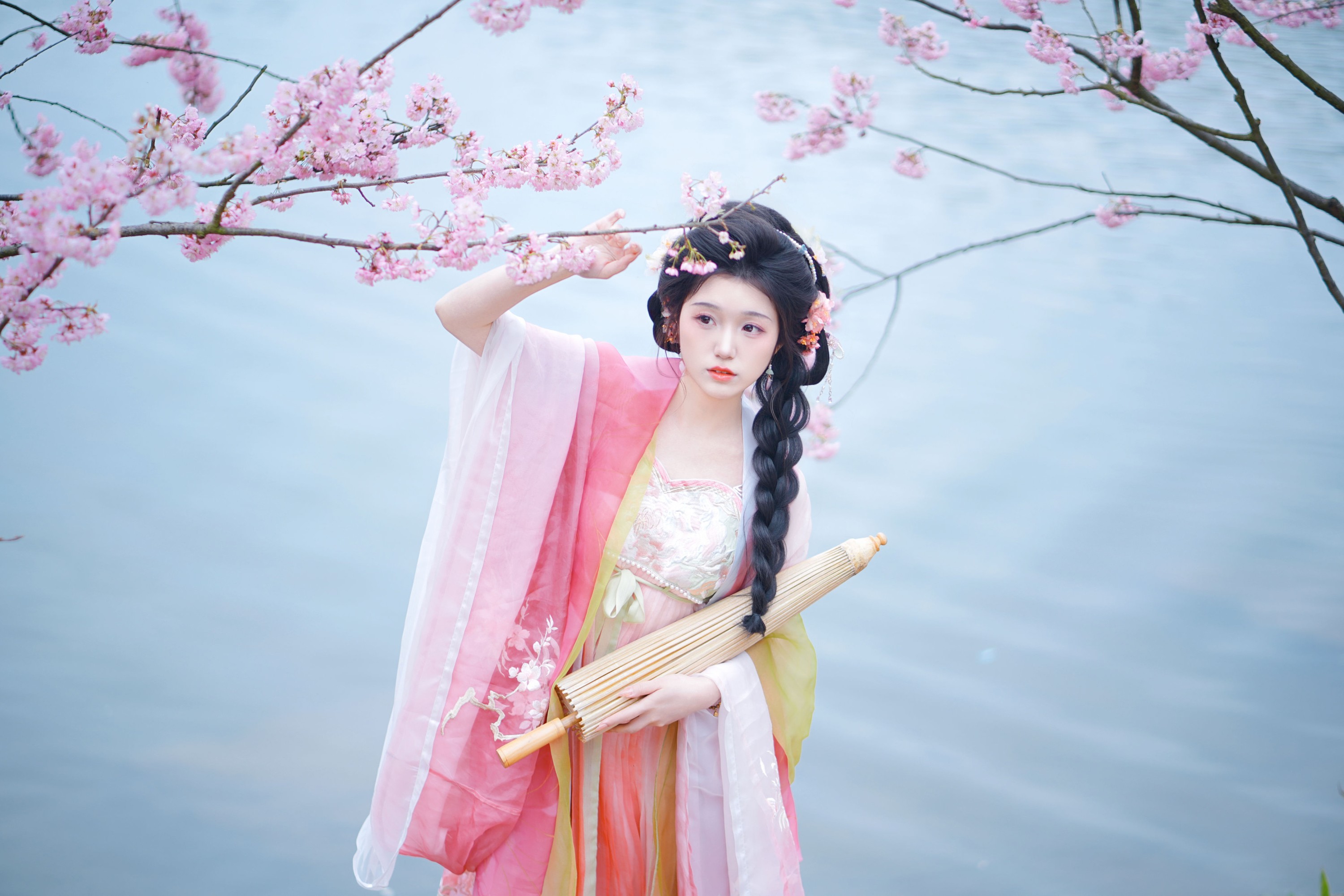 梓榆喝点甜的呀 – 《粉黛》[13P] 插图4