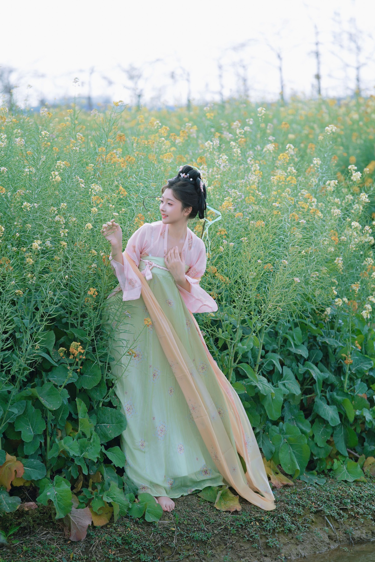 漩涡鸣子 – 《邂逅七彩花田里的仙女》[47P]-66COS