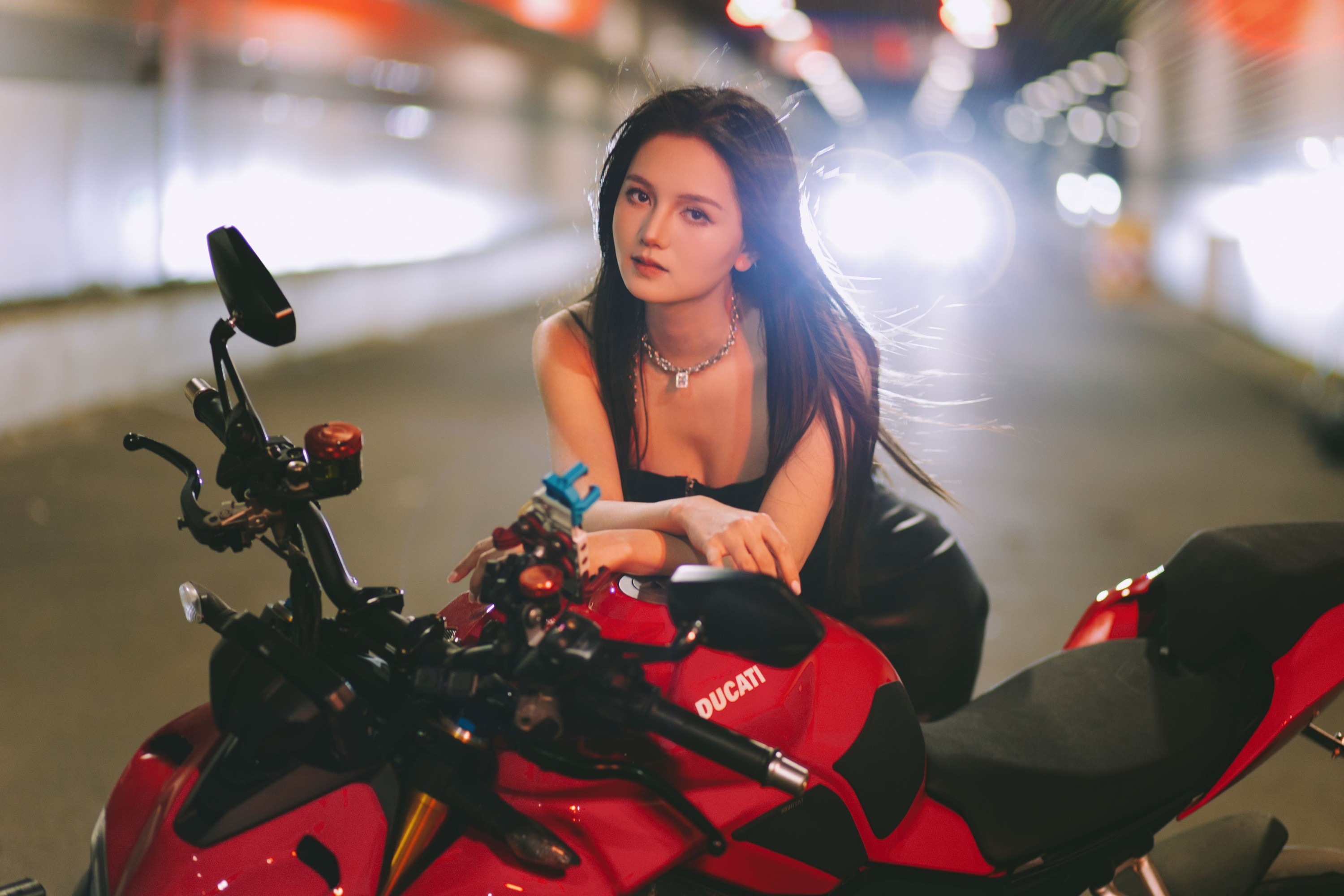 都都 – 《性感机车手》[13P] 插图4