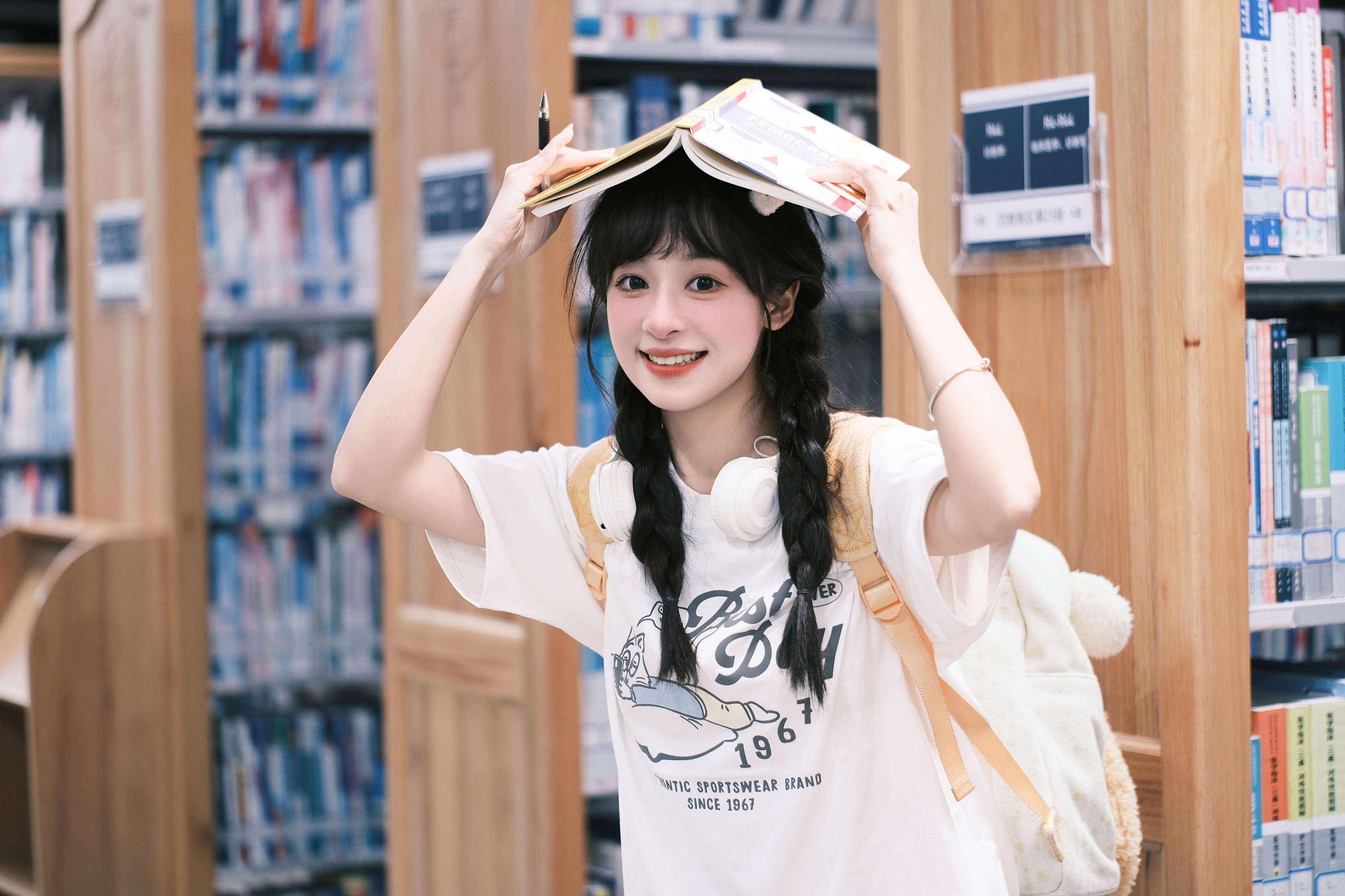 夏芋小年 – 《图书馆女孩》[27P]-66COS