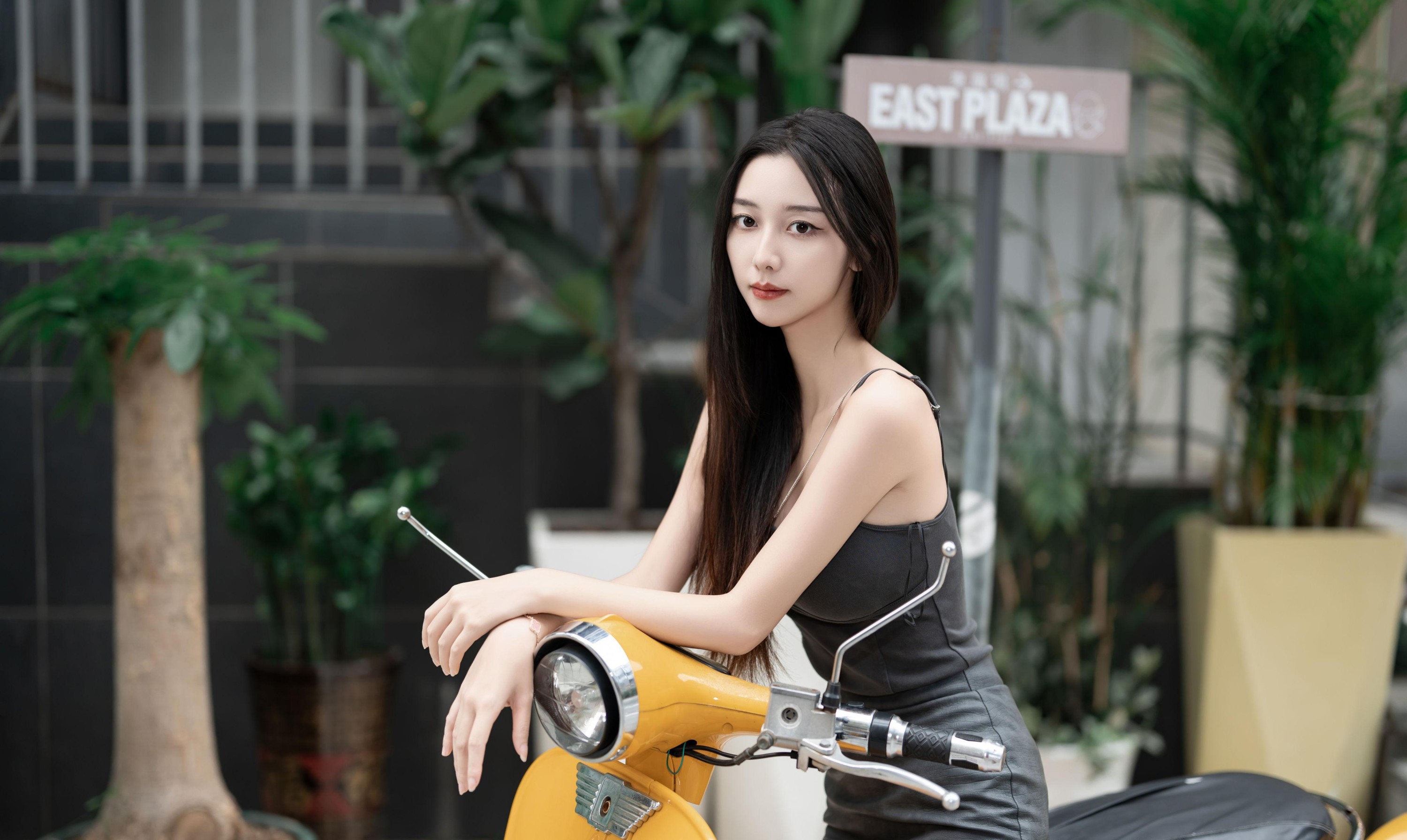 茵茵 – 《高冷性感女孩》[26P] 插图2