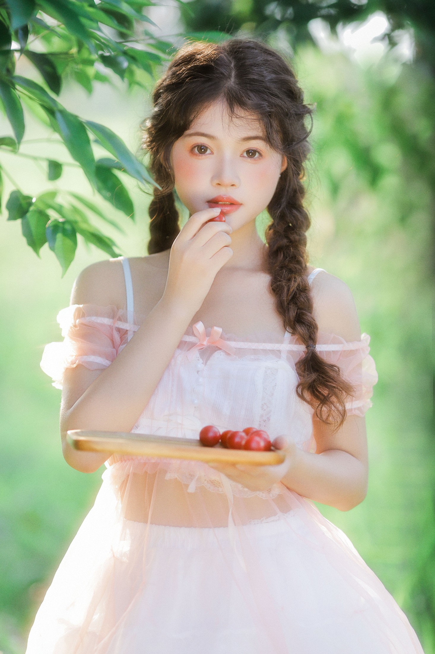 – 《红果絮语》[16P]-66COS