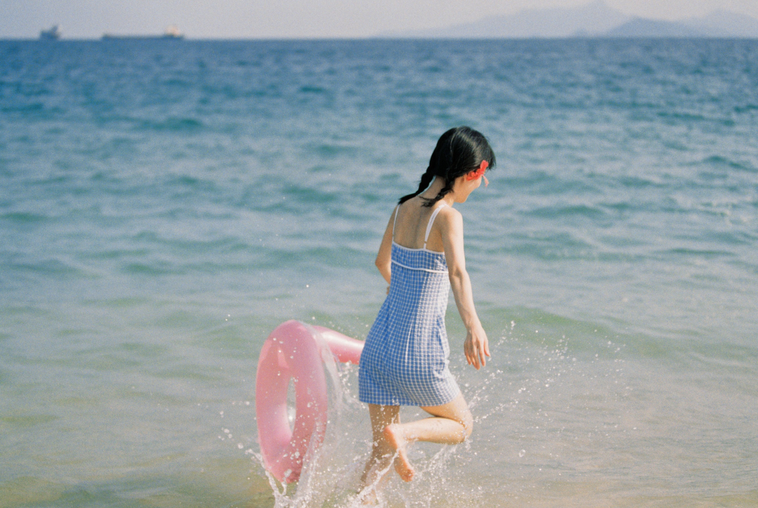 十月 – 《一起去海边游泳吧》[19P] 插图5