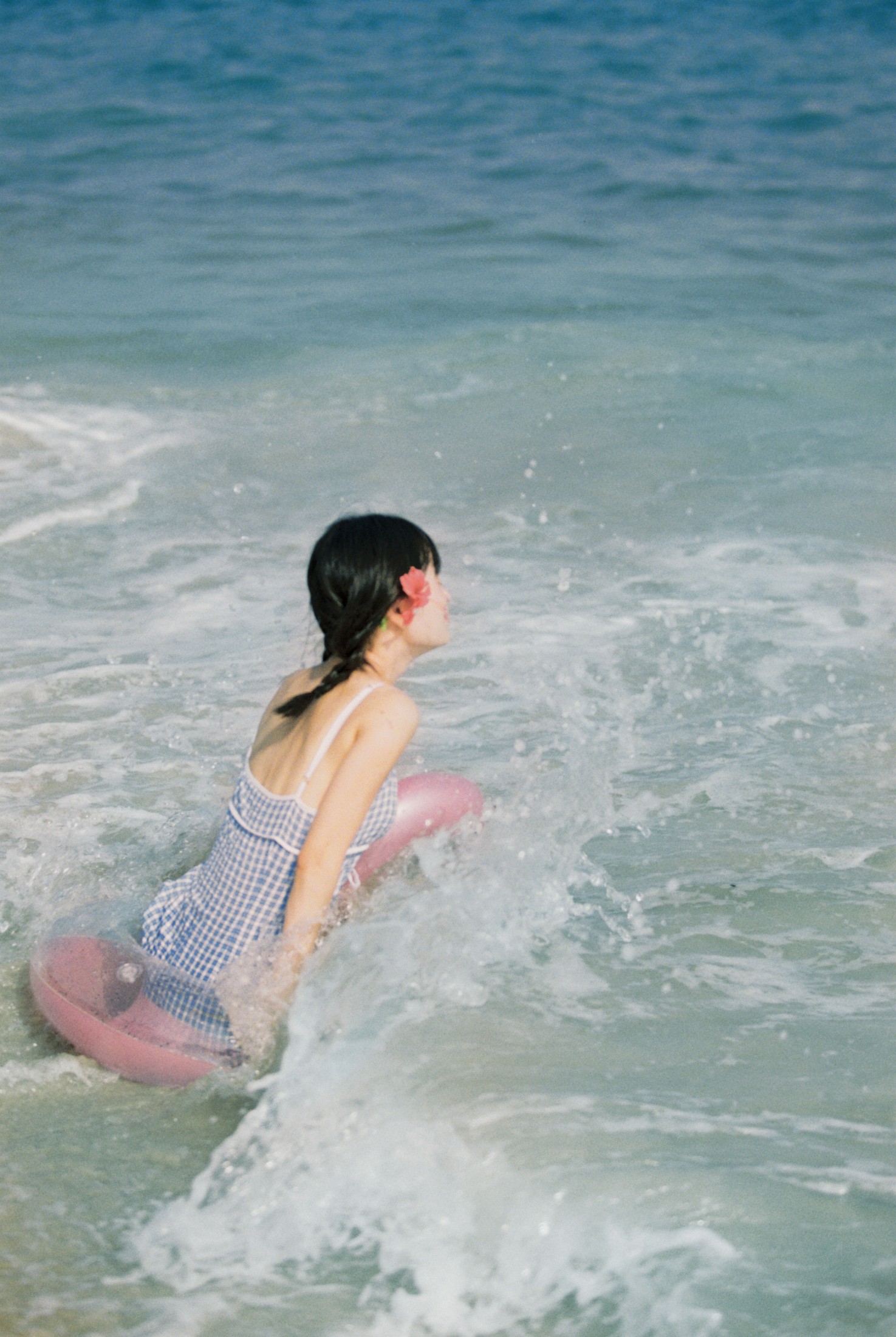 十月 – 《一起去海边游泳吧》[19P] 插图4