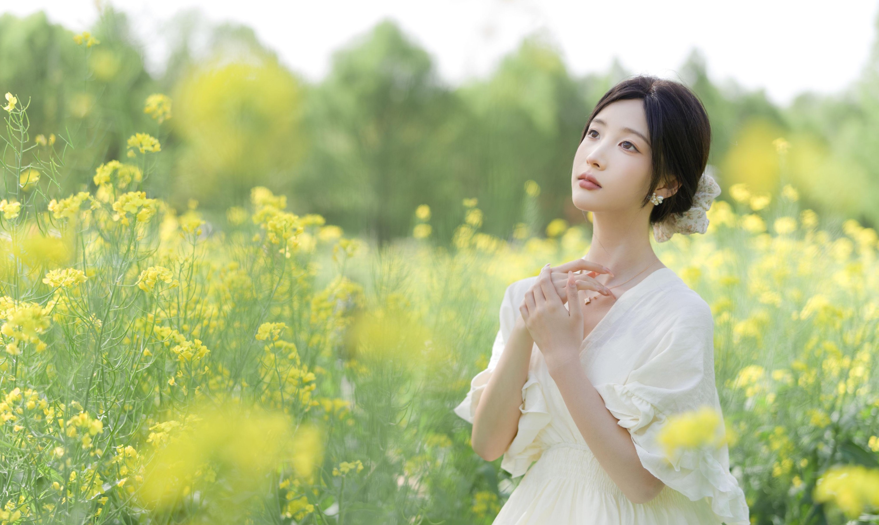 栀栀雯 – 《梦幻花海》[44P] 插图2