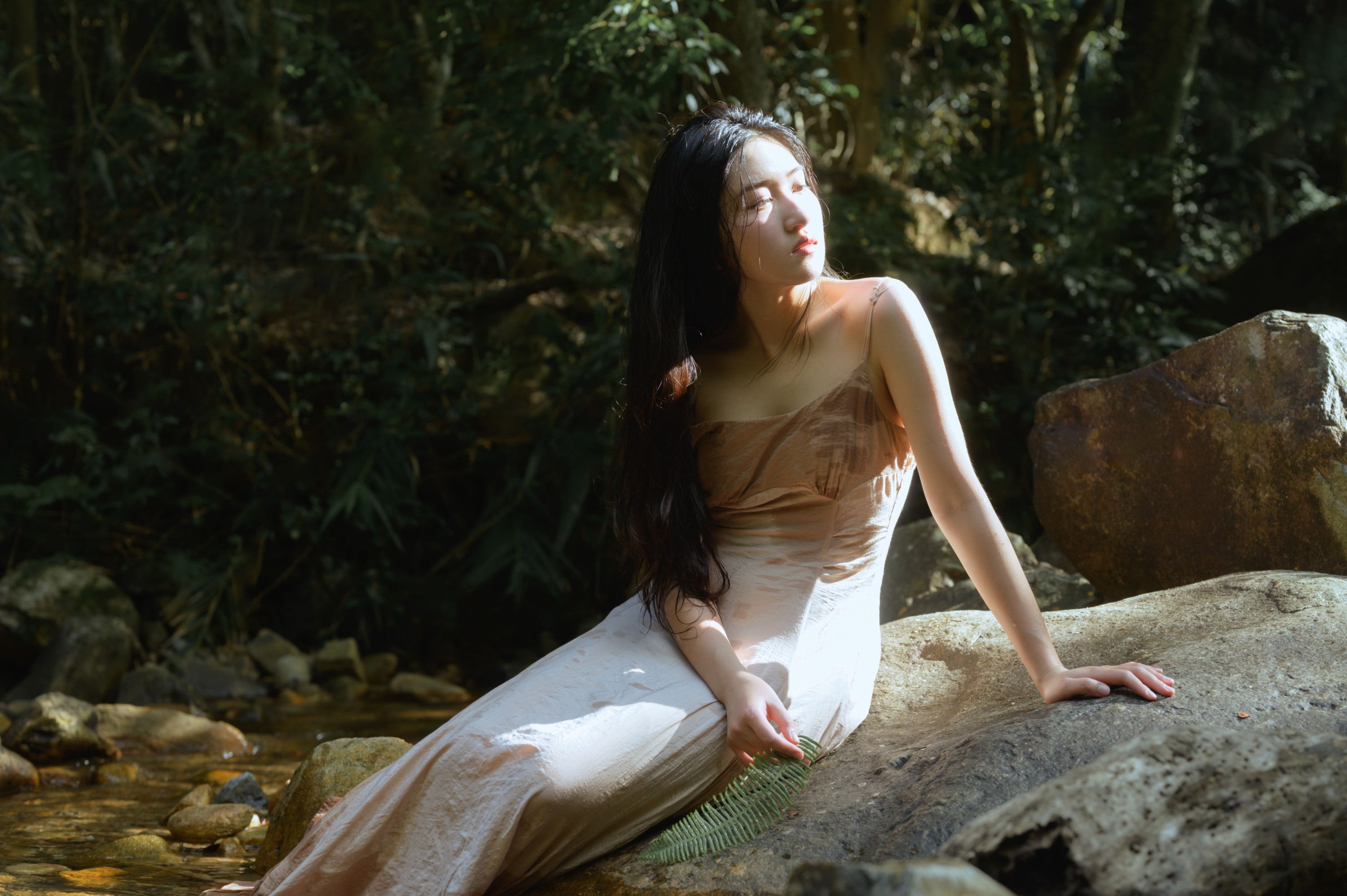 椰汁之之 – 《山溪》[17P]-66COS