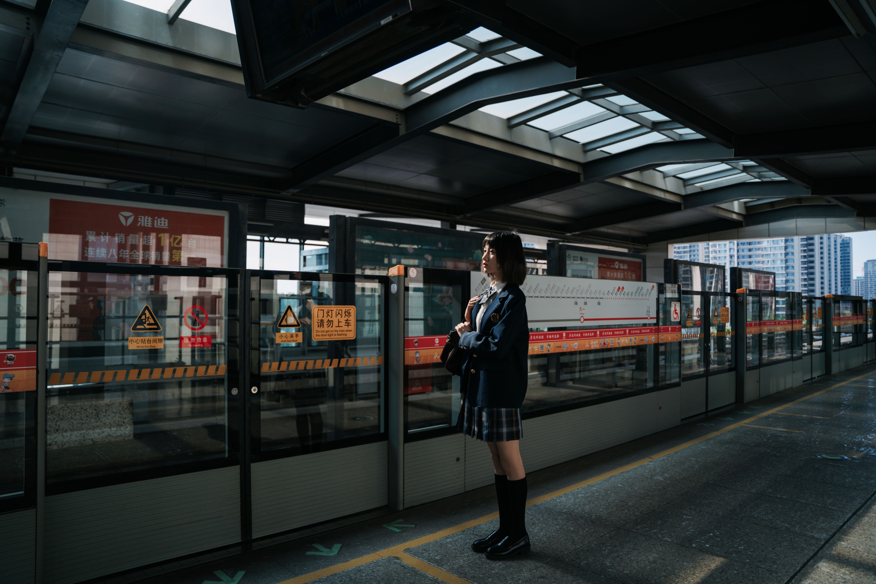 七七 – 《电影感日系地铁人像》[23P] 插图3