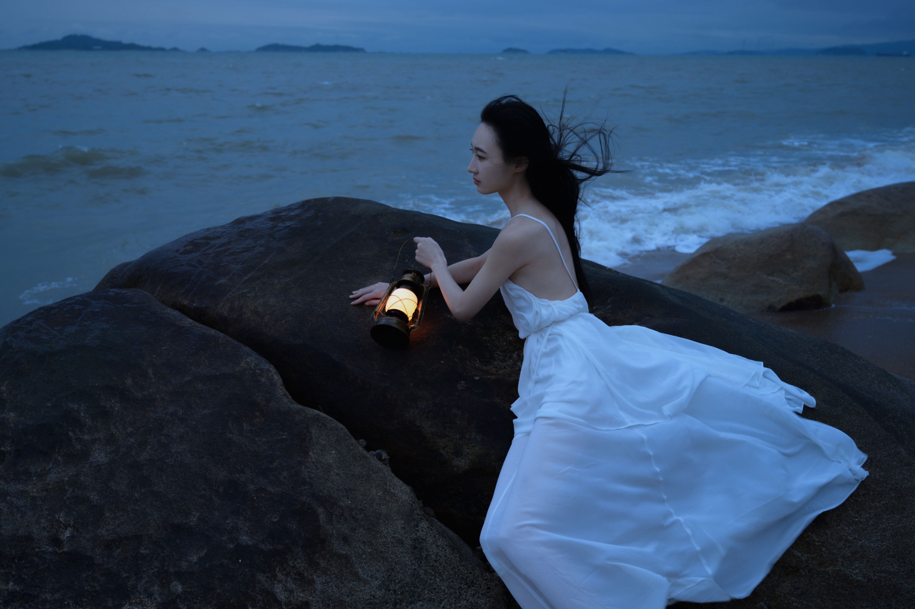 阿吉缘子 – 《孤独的海》[16P]-66COS