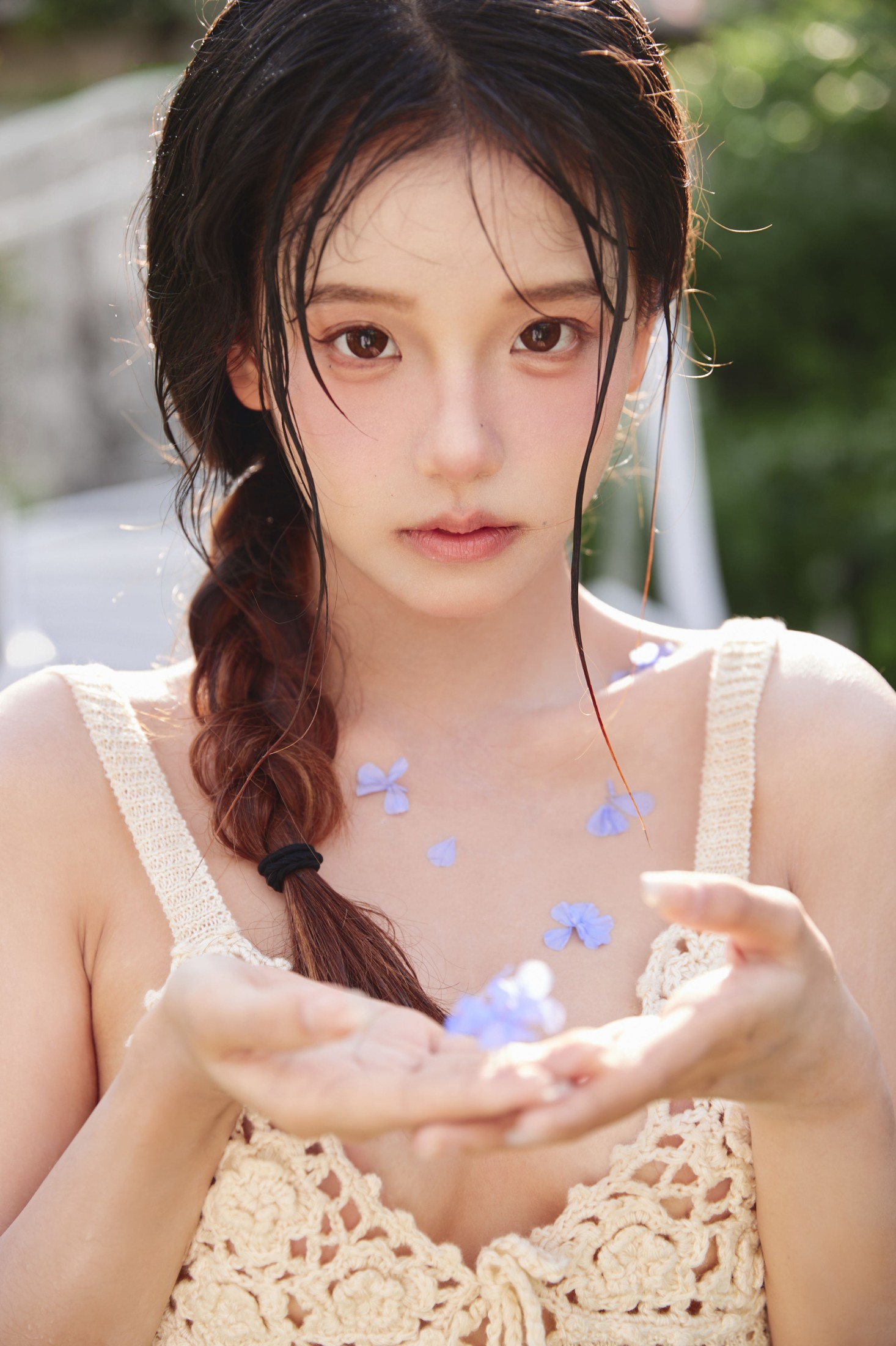 小欣一一 – 《比美照更有杀伤力的是生命力》[16P]-66COS