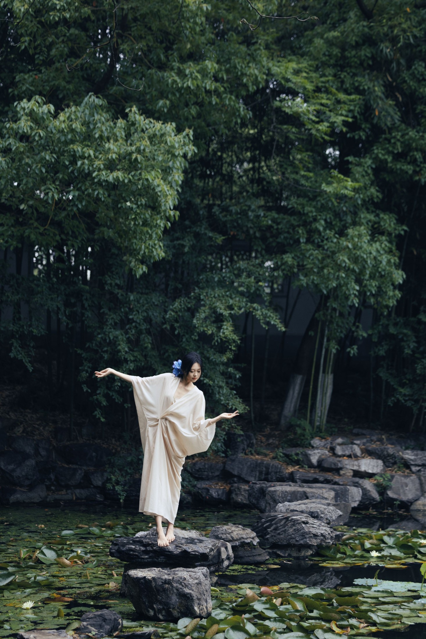 晨曦 – 《柳岸花明又一村》[36P] 插图3