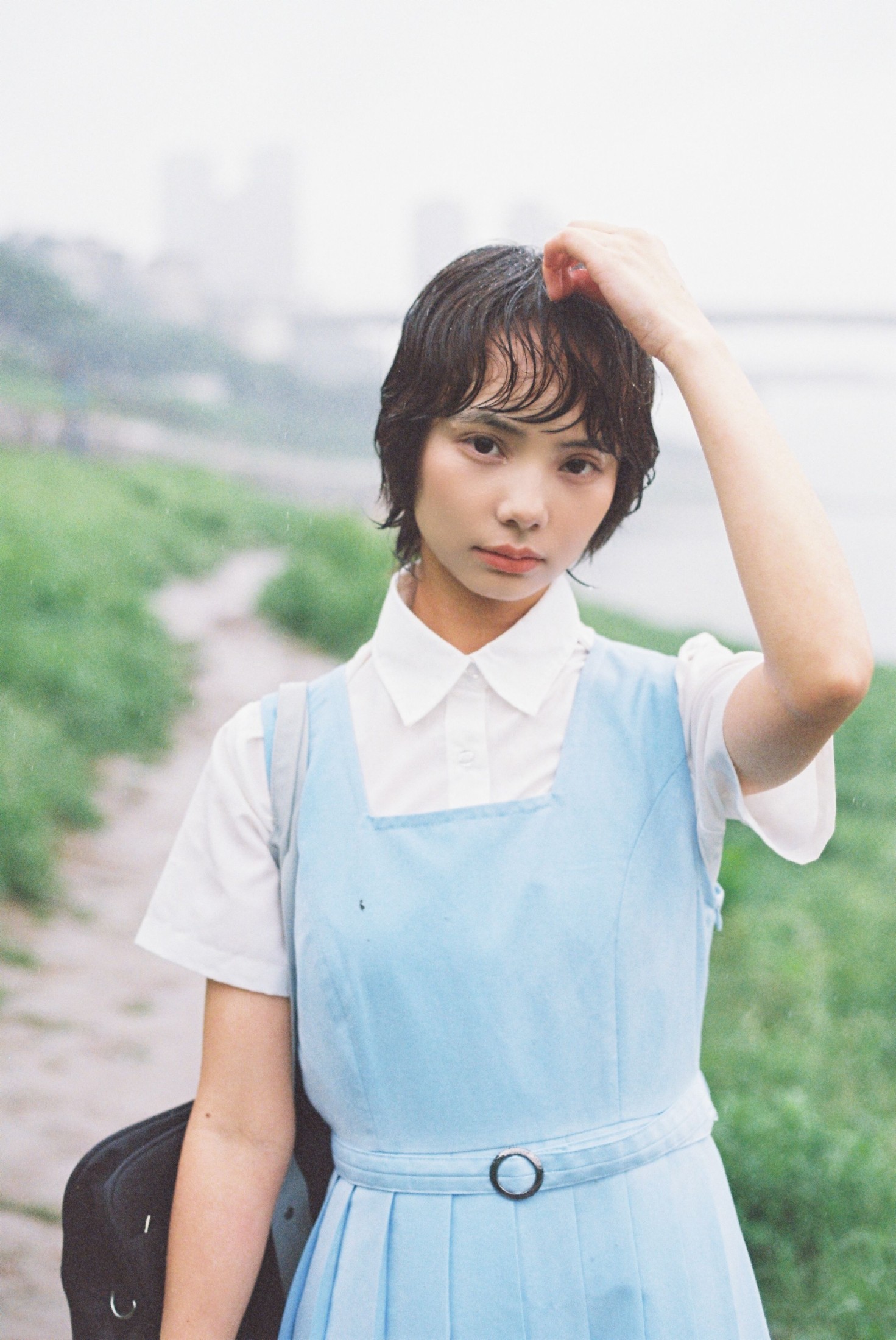 一一 – 《雨天》[16P]-66COS