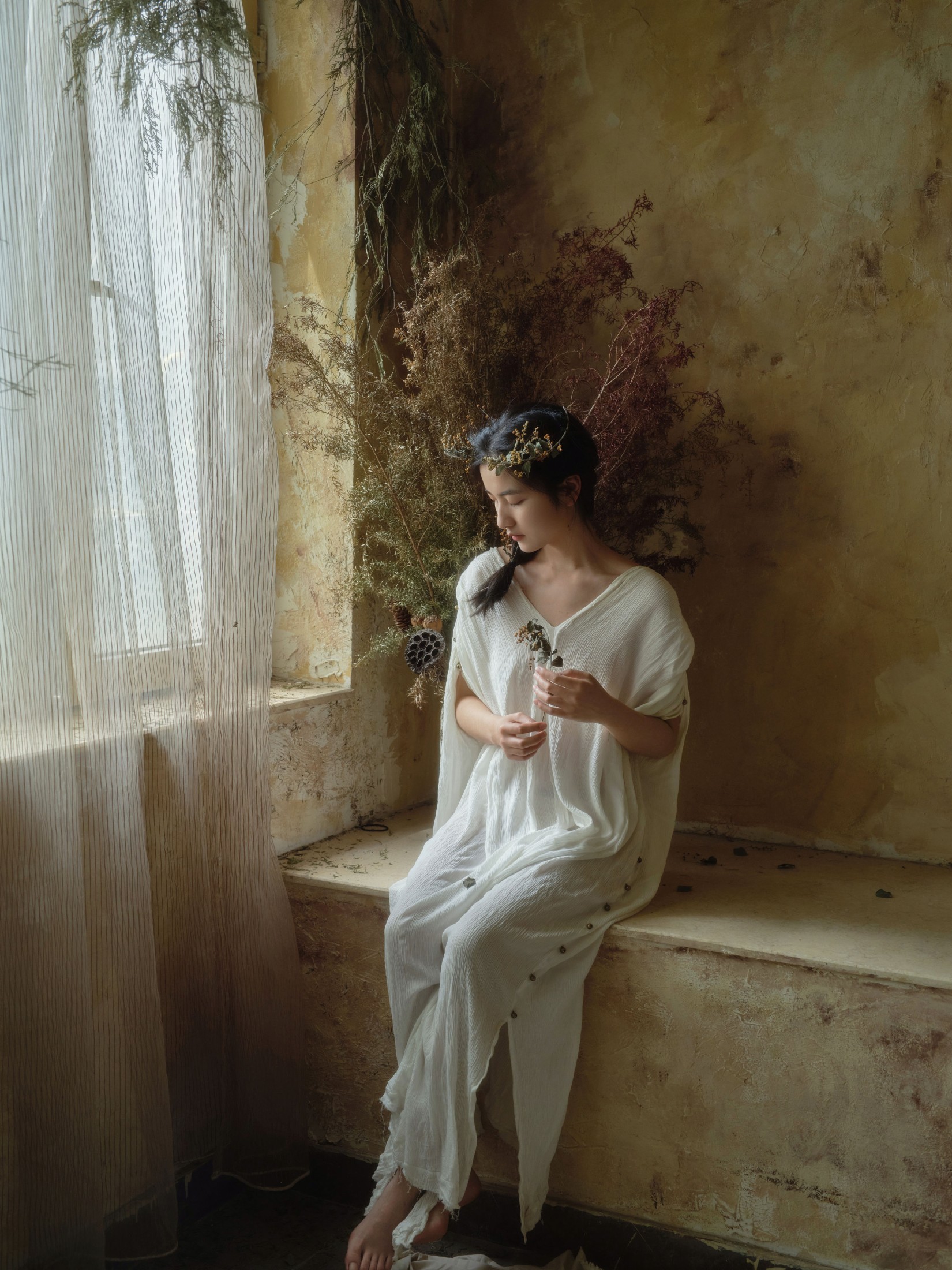杨阳 – 《油画少女》[17P]-66COS