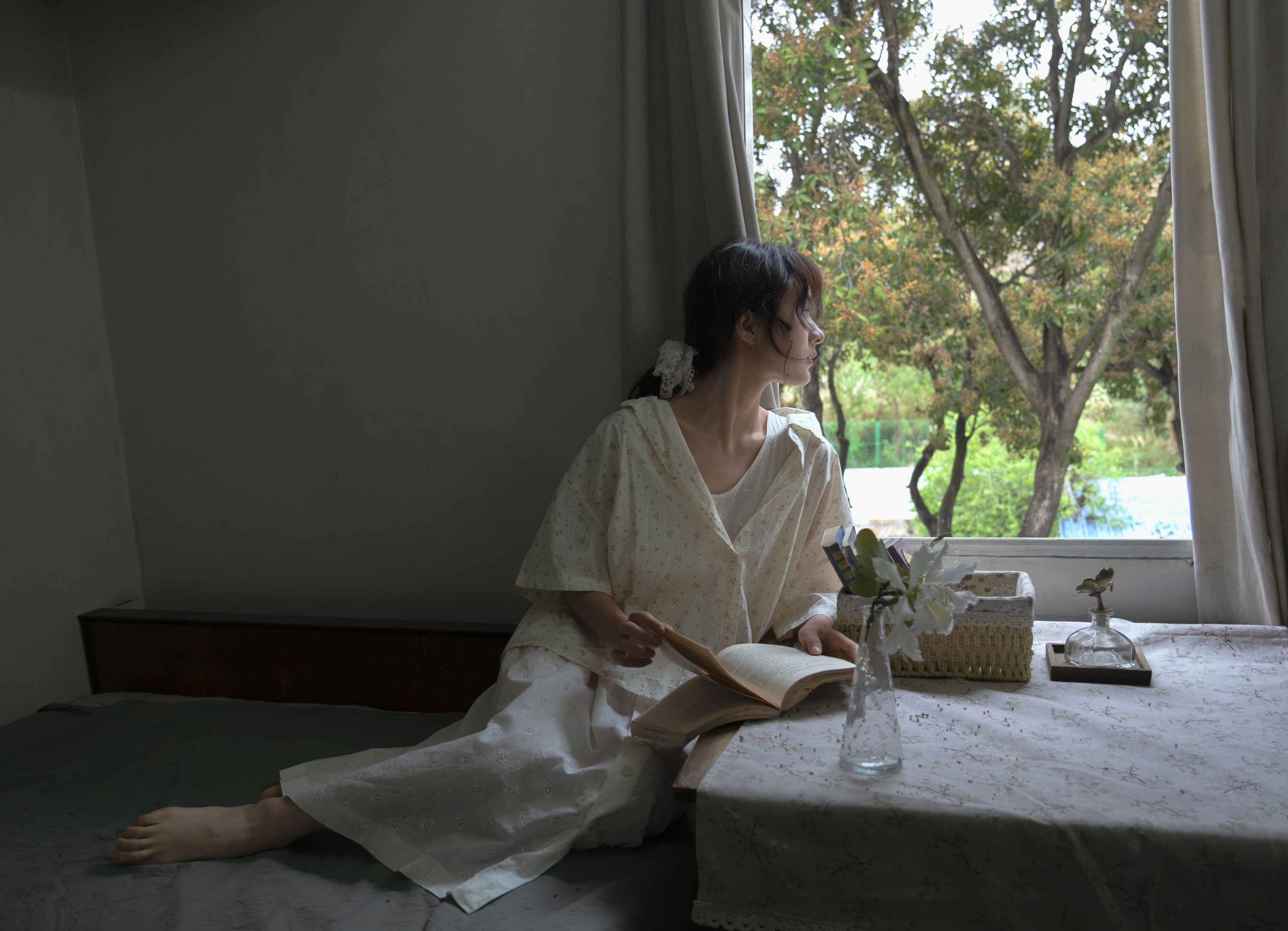 小雨天气 – 《窗畔漫读》[17P]-66COS