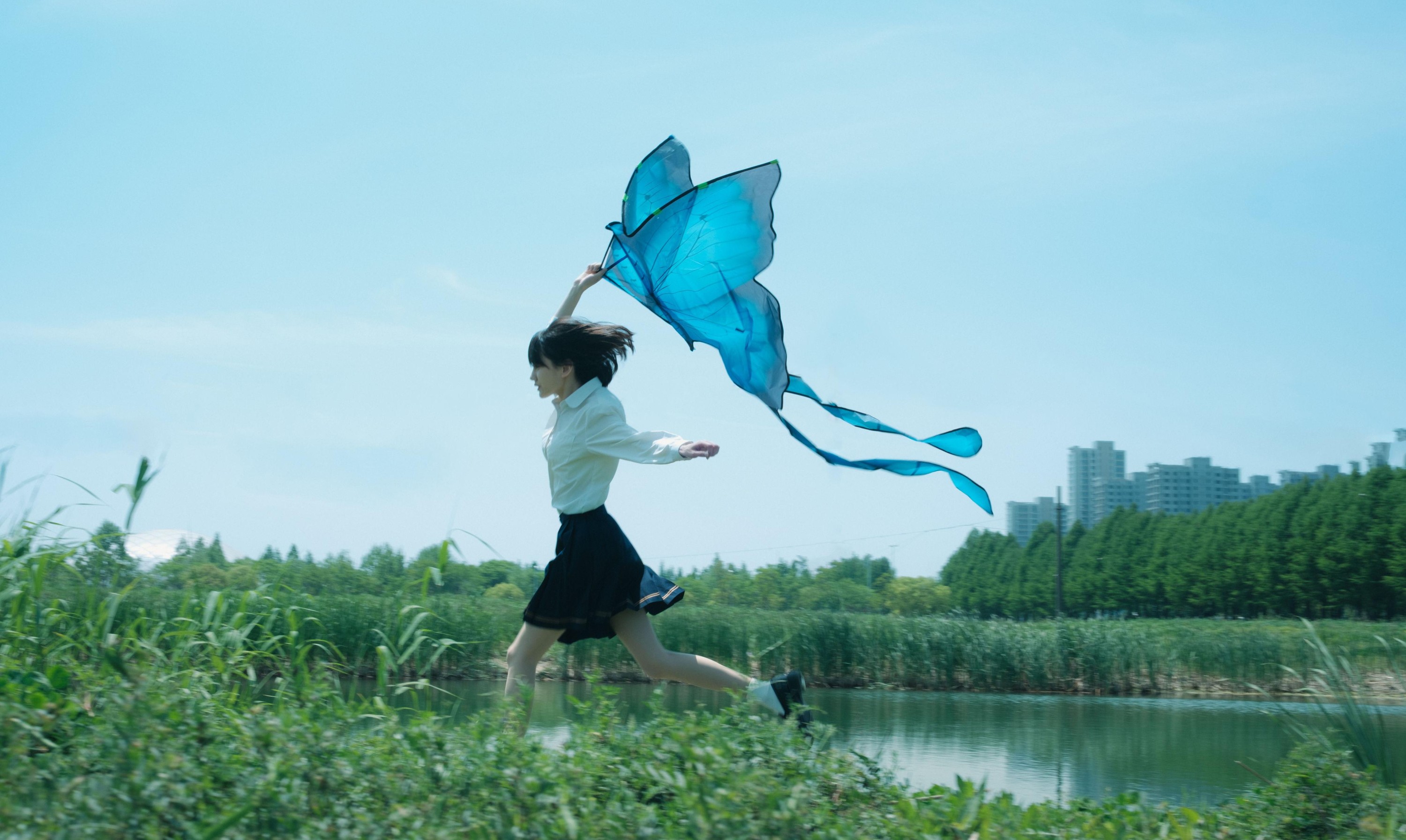 七七 – 《当摄影标题和封面选错就全完了》[13P] 插图2