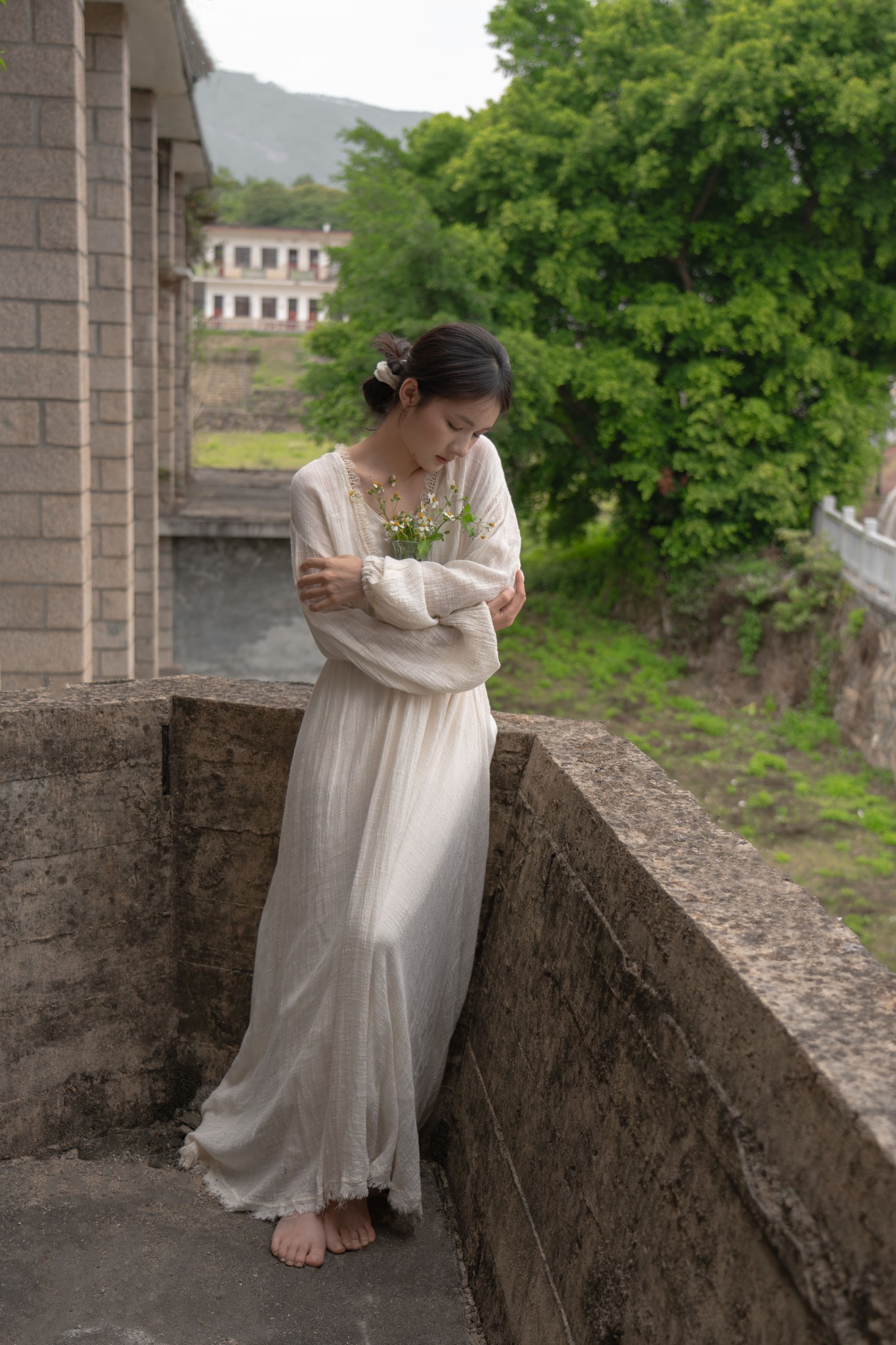 小雨天气 – 《裙摆漫过时光的碎痕》[18P] 插图3