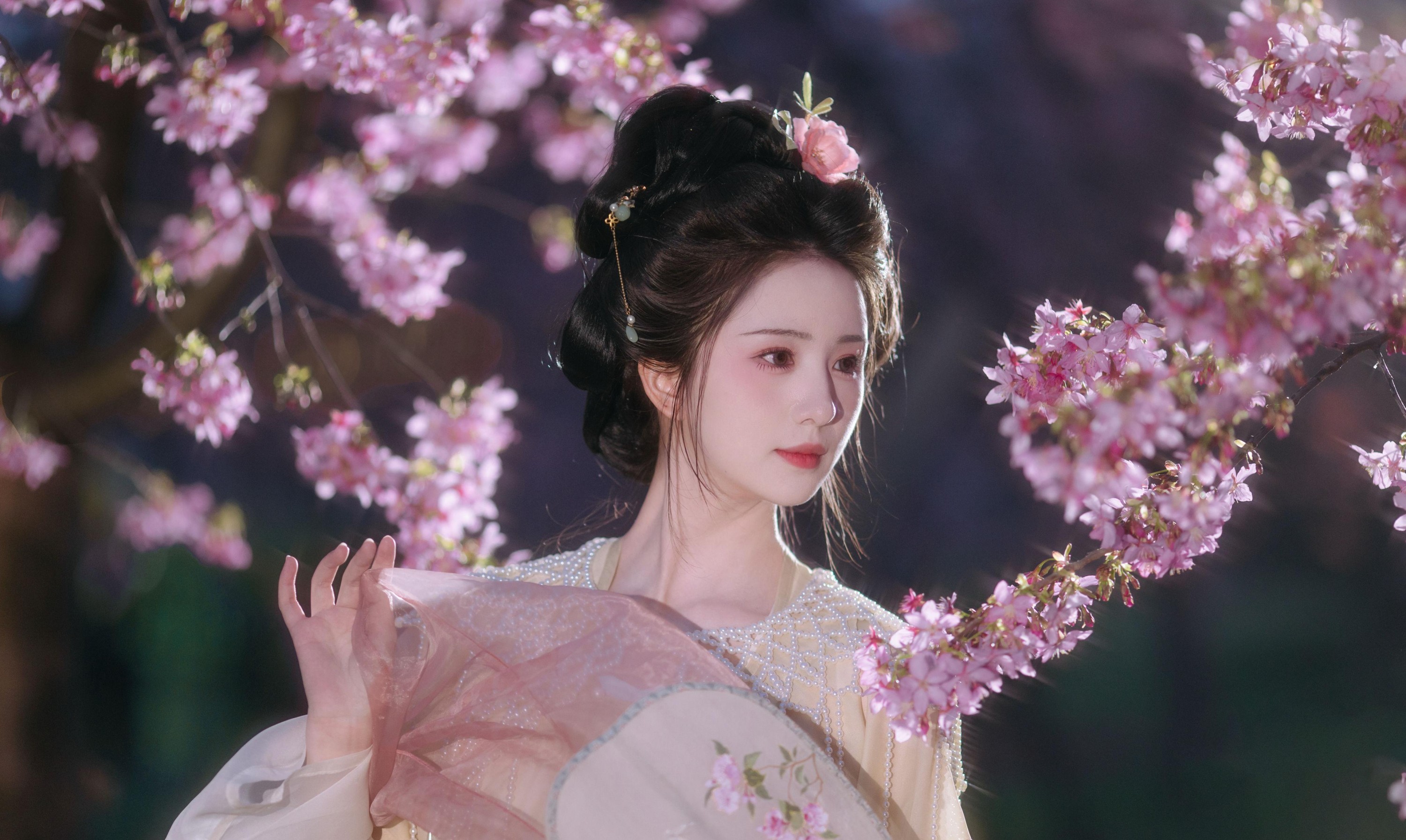  – 《春色如许》[26P] 插图2