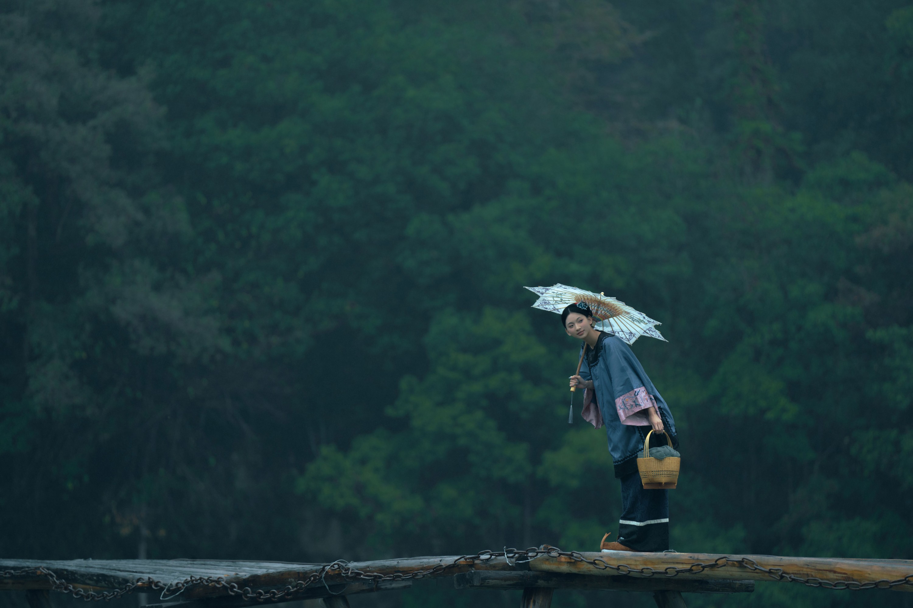 二一芝 – 《时间停在她骑着牛背的那年》[16P]-66COS