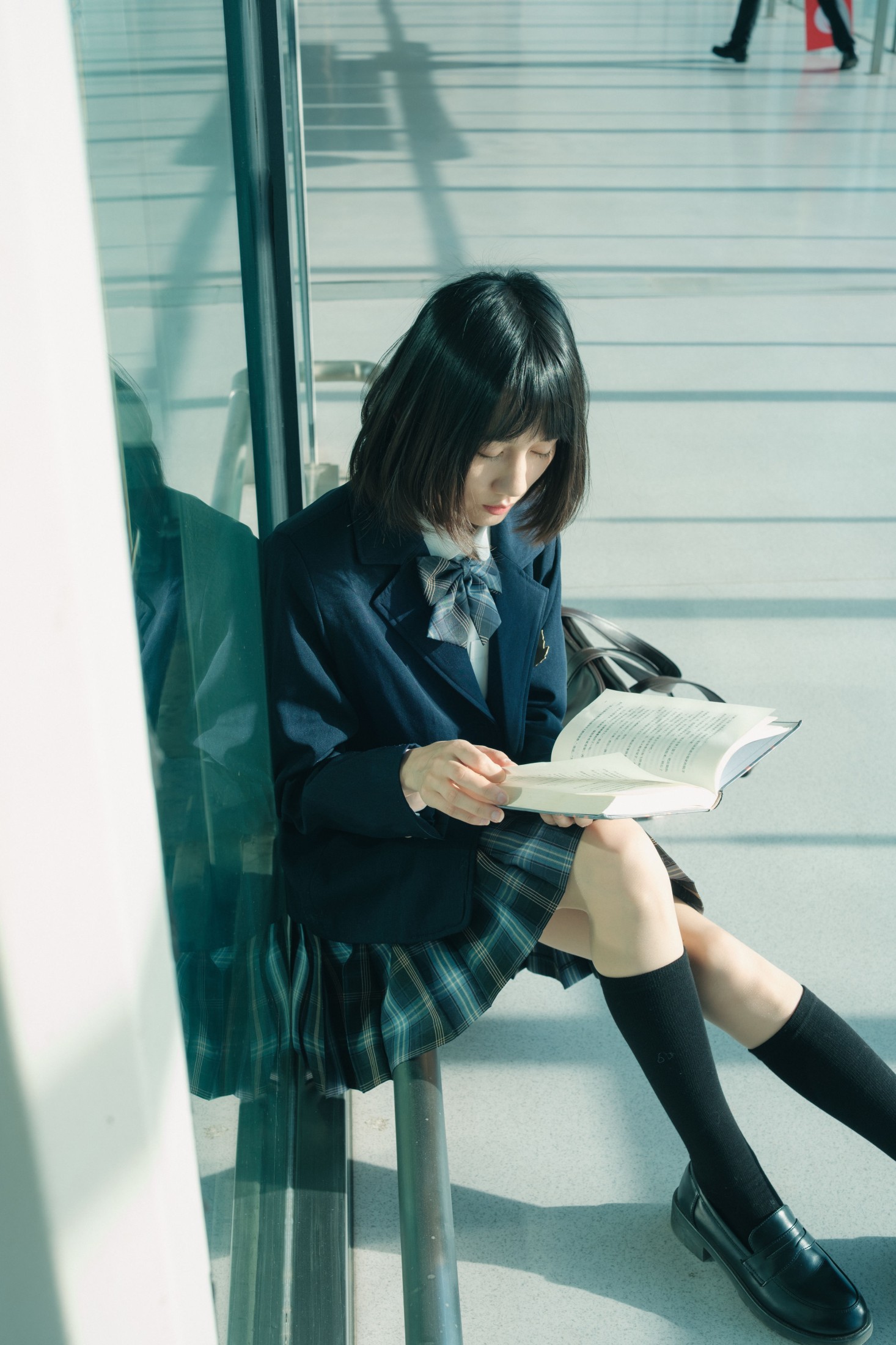 七七 – 《这哪里是在拍照，这明明是在拍电影》[43P] 插图4